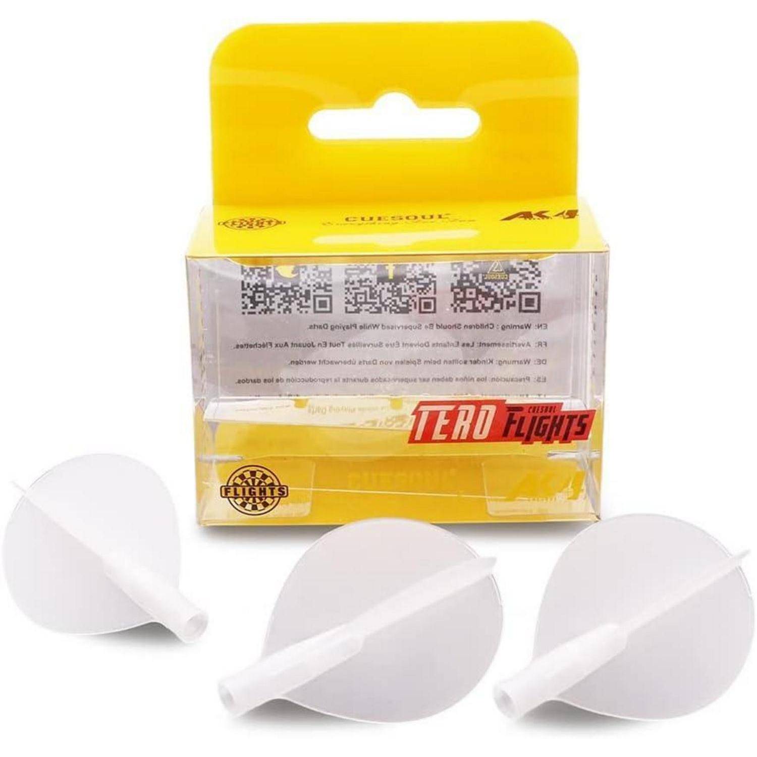 Drei weiße Dart-Flights werden vor ihrer gelben und transparenten Verpackung präsentiert, beschriftet mit 'Tero Flights'.