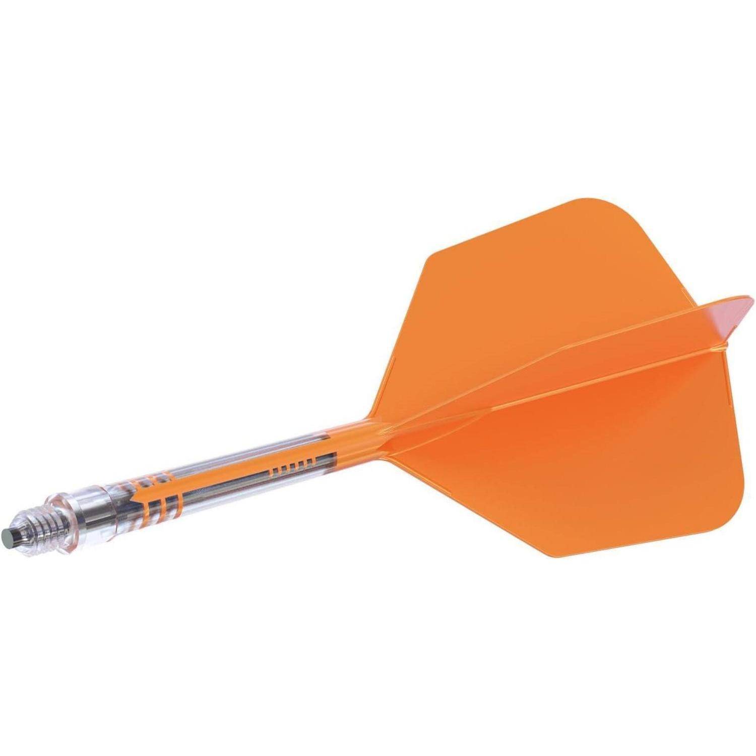 Ein orangefarbener Pfeil mit einer Metallspitze und Kunststoffflügeln, der auf weißem Hintergrund isoliert ist und ein Standard-Dartdesign veranschaulicht.