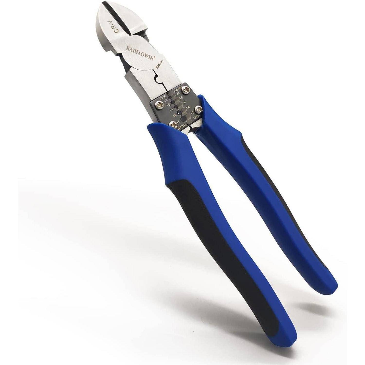 Schneidezange mit blauem Griff, metallischer Klinge und schwarzen Griffen, verwendet zum Durchtrennen von Drähten oder Kabeln.