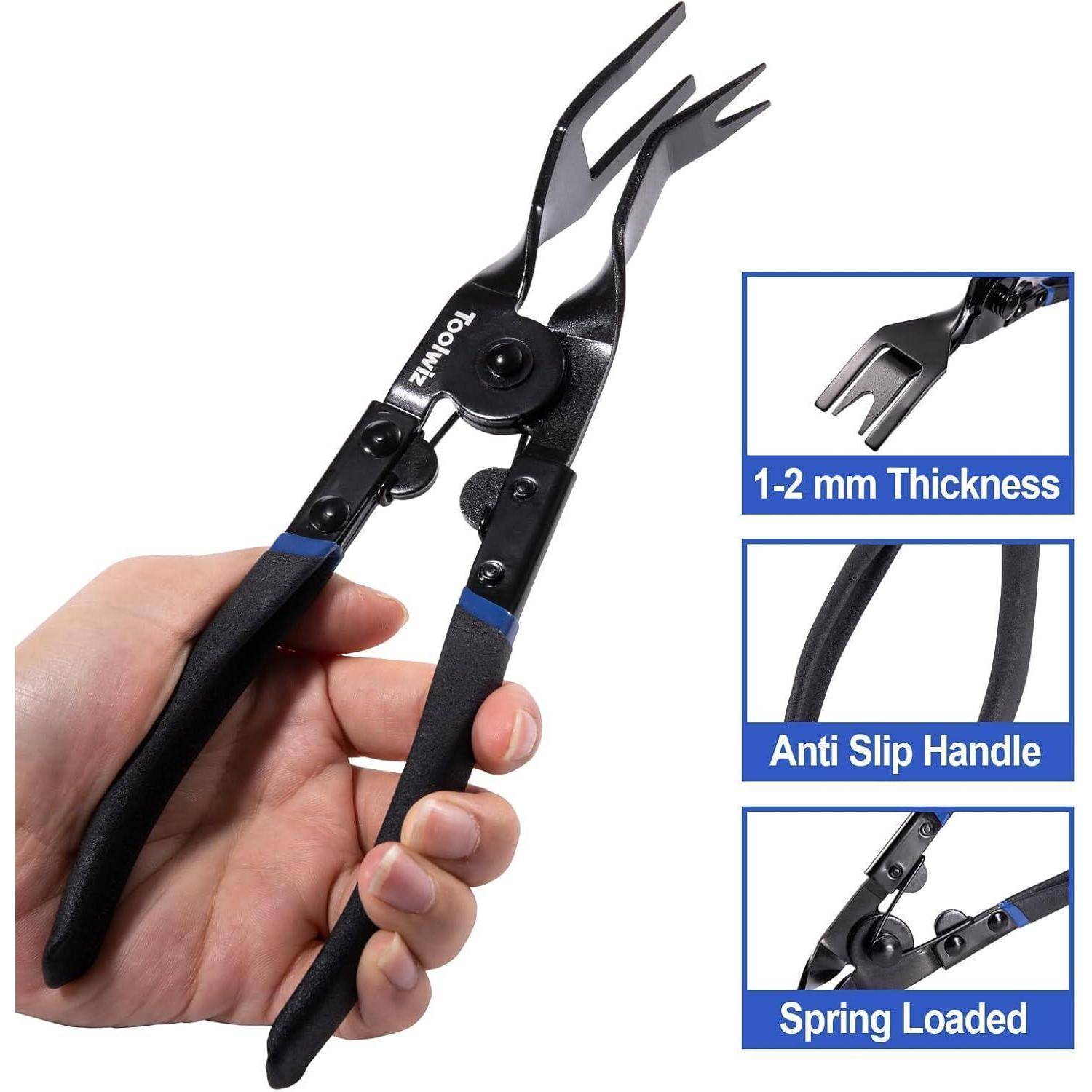 Werkzeug zur Clip-Entfernung, das eine Hand hält, mit rutschfestem Griff und federbelasteter Mechanik. Geeignet für Clips mit einer Dicke von 1-2 mm.