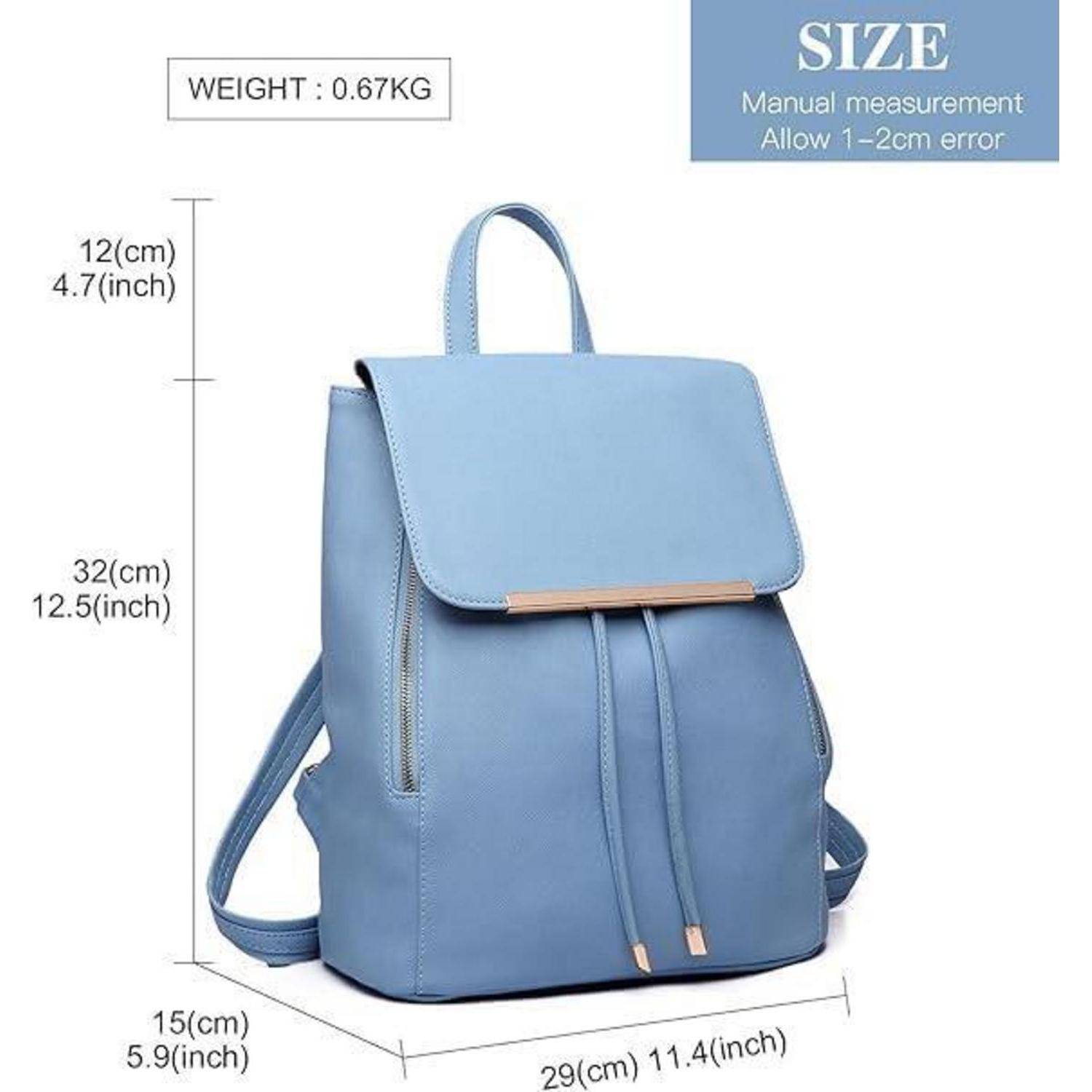 Hellblauer Rucksack mit Klappe; Abmessungen: 12" x 11,4"" x 5,9""; Gewicht: 0,67 kg; manuelle Messung weist auf einen Fehler von 1–2 cm hin.