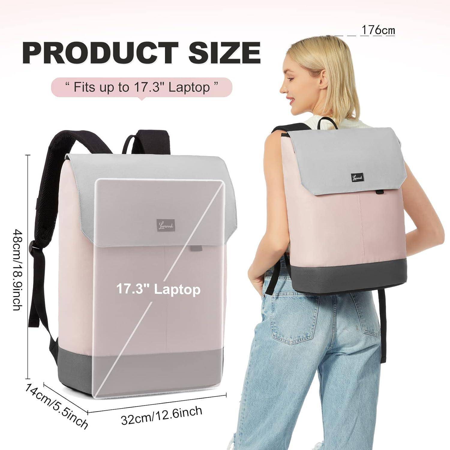Frau mit einem Rucksack, der für Laptops bis zu 17,3 Zoll geeignet ist. Die Rucksackabmessungen betragen 48 cm x 32 cm x 14 cm. Die Größe der Frau beträgt 176 cm.