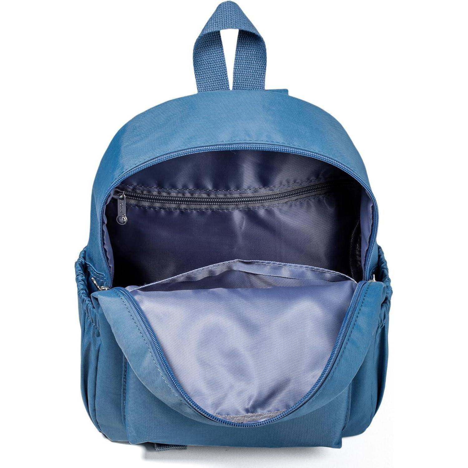 Ein blauer Rucksack mit einem offenen Hauptfach, das eine innenliegende Reißverschlusstasche und zwei große Abteile zur Aufbewahrung zeigt.