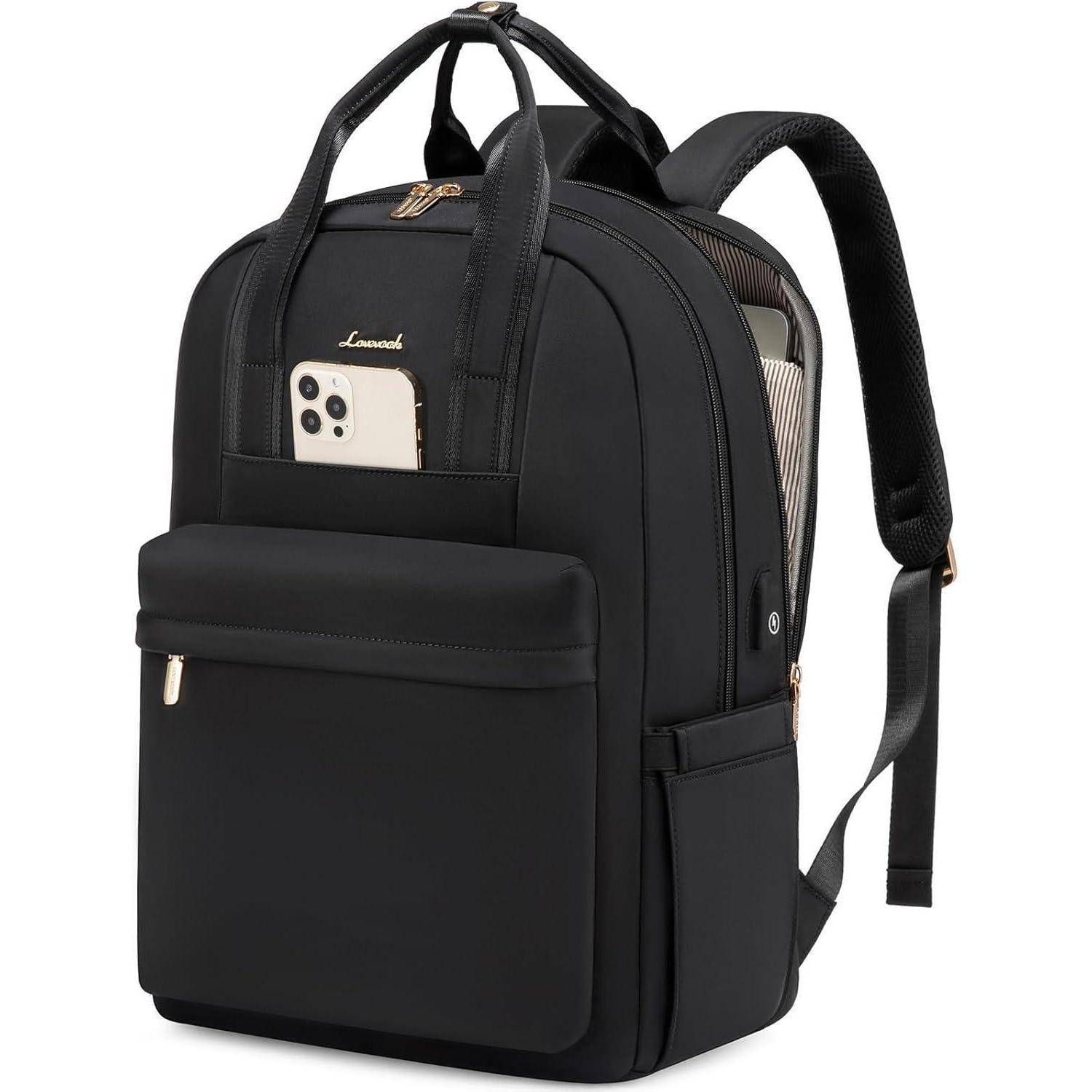 Ein schwarzer Rucksack mit zwei Griffen und Schulterträgern, ausgestattet mit einer Vordertasche, in der ein Smartphone und ein offenes Laptopfach zu sehen sind.