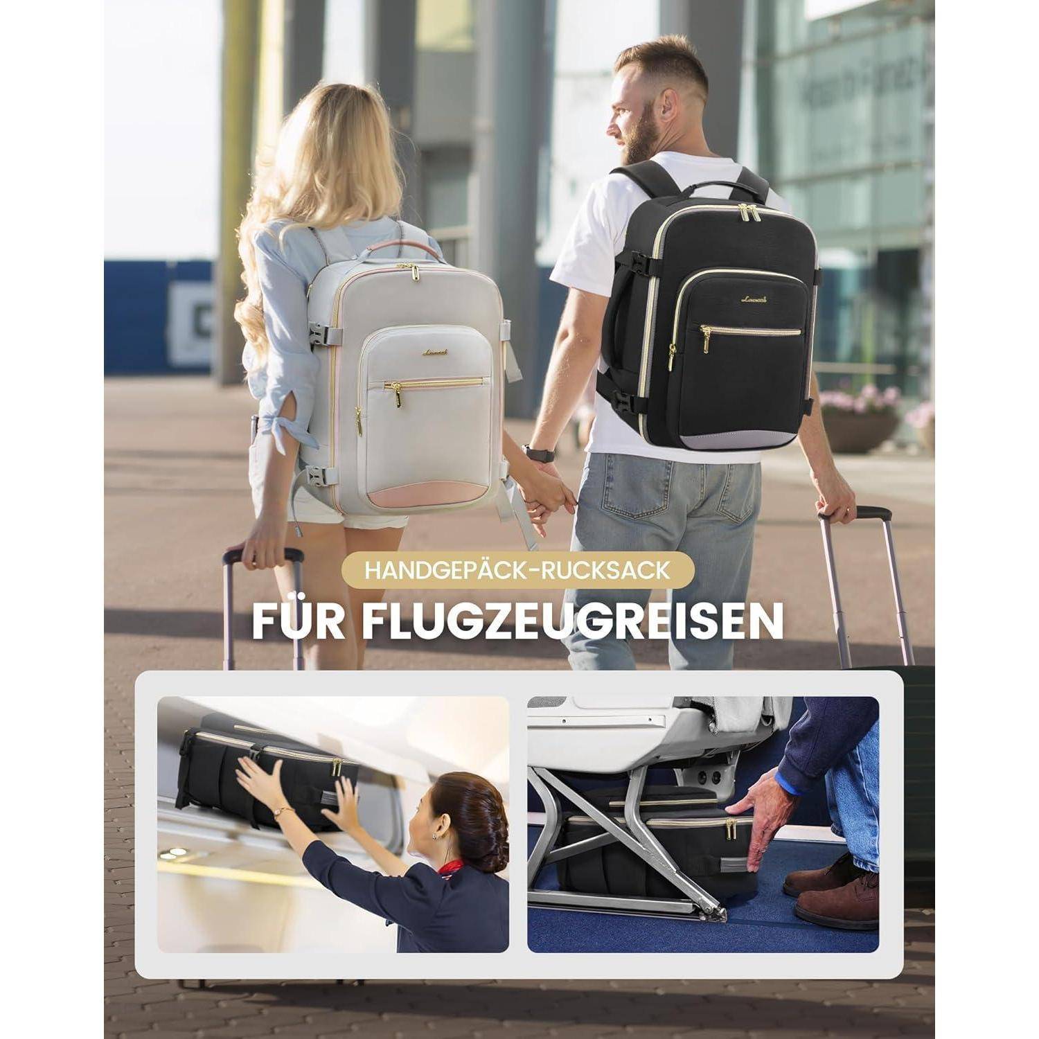 Zwei Reisende mit Rucksäcken und Koffern gehen vor einem Flughafen nach draußen. Darunter zeigen Bilder, wie ein Gepäckstück in einem Gepäckfach über den Sitzen und unter einem Sitz verstaut wird. Der Text lautet: 'Handgepäck-Rucksack für Flugzeugreisen.