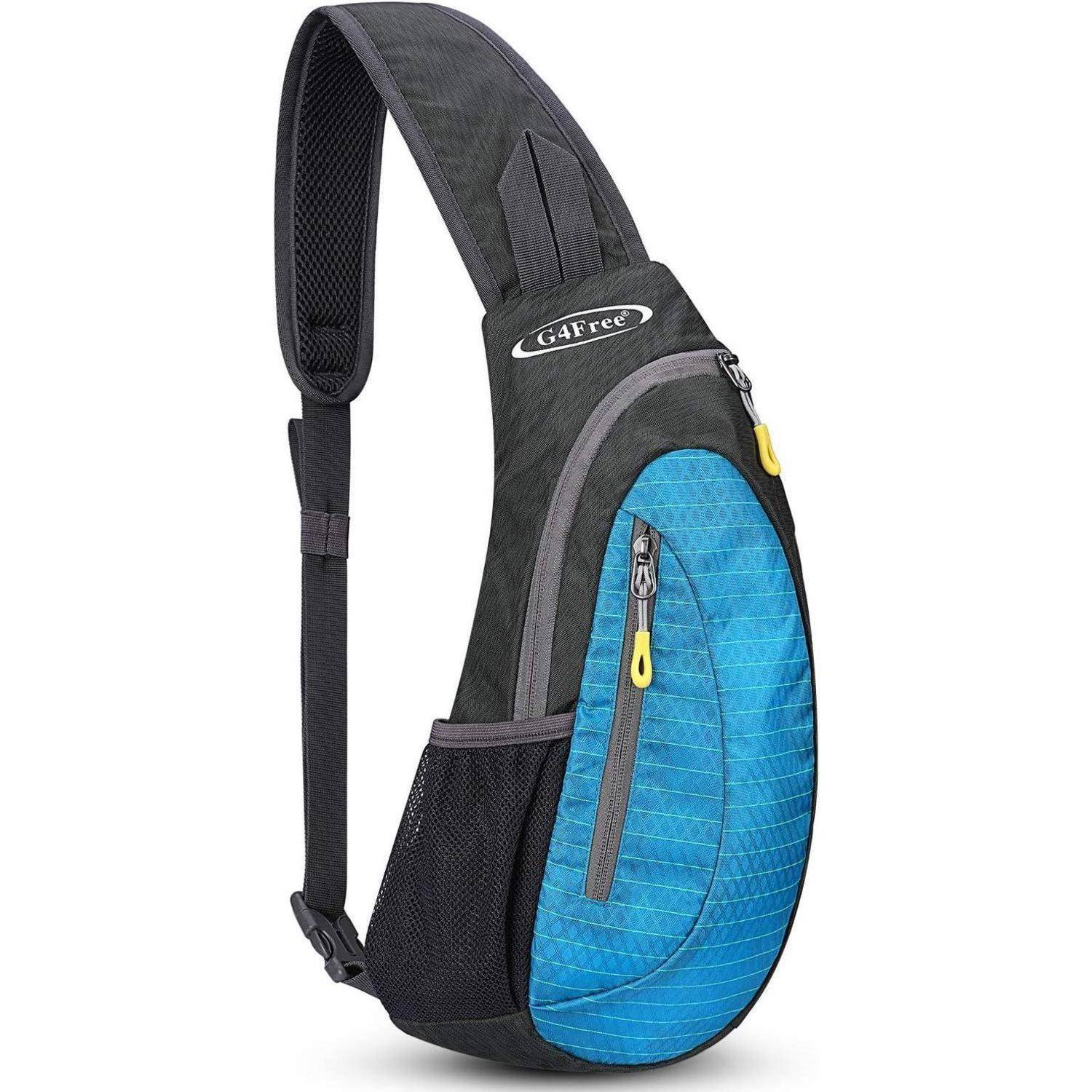 Ein blau-schwarzer Slingrucksack mit einem großen Hauptfach, einer vorderen Reißverschlusstasche und einer Netzseitetasche, ausgestattet mit einem Umhängeriemen.