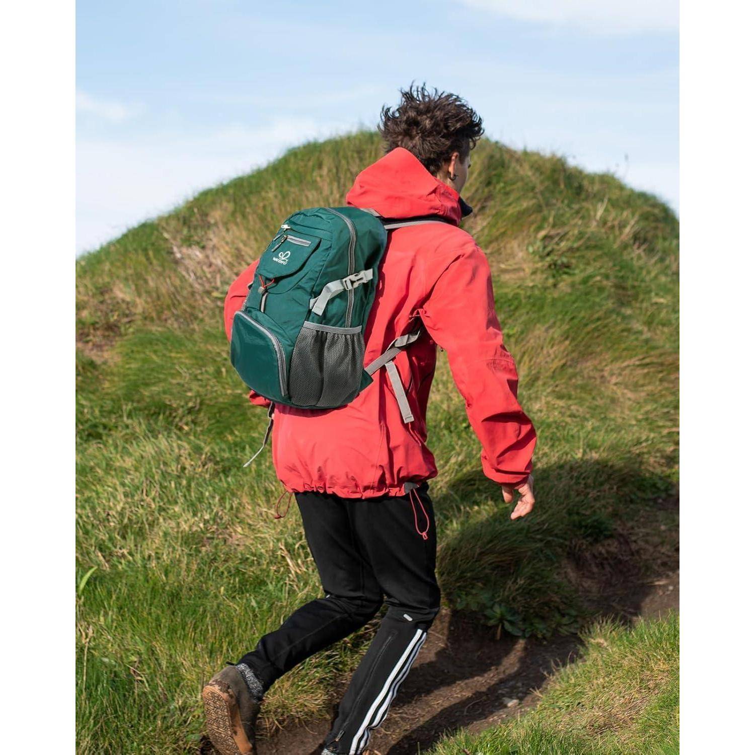 Rucksack 20L ultraleicht faltbar Daypack Trekking Herren Dunkelgrün