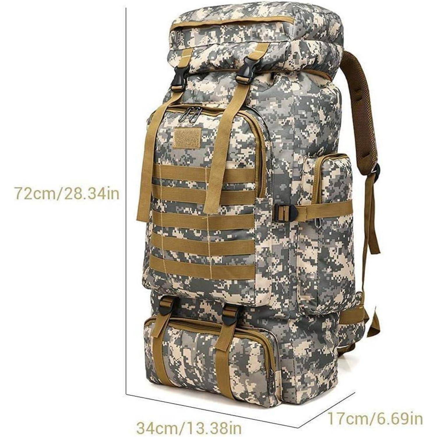 Rucksack mit Tarnmuster, mehreren Fächern und Riemen. Abmessungen: 72 cm hoch, 34 cm breit, 17 cm tief.