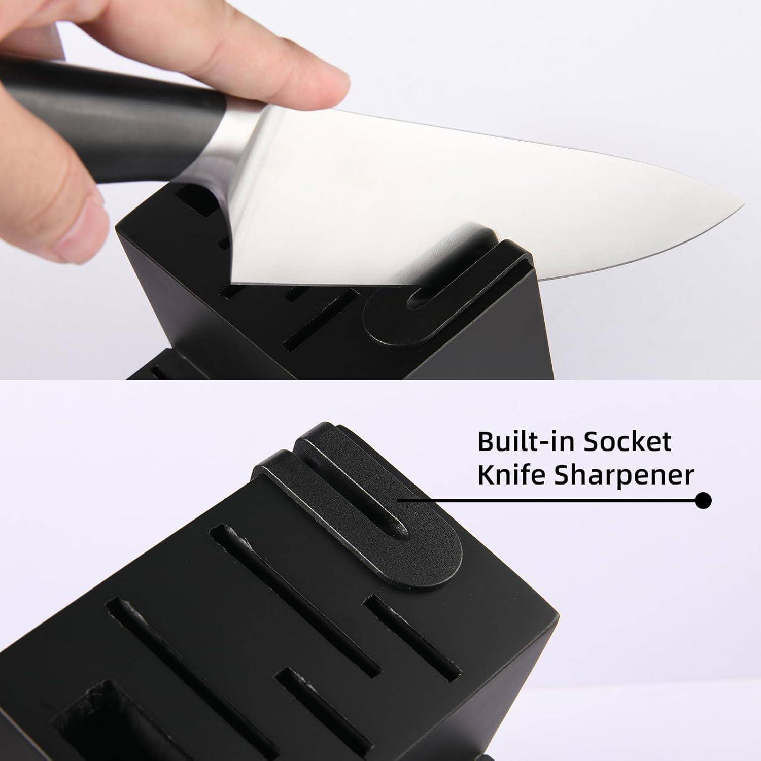 Eine Hand, die ein Messer über einem schwarzen Ständer mit der Aufschrift 