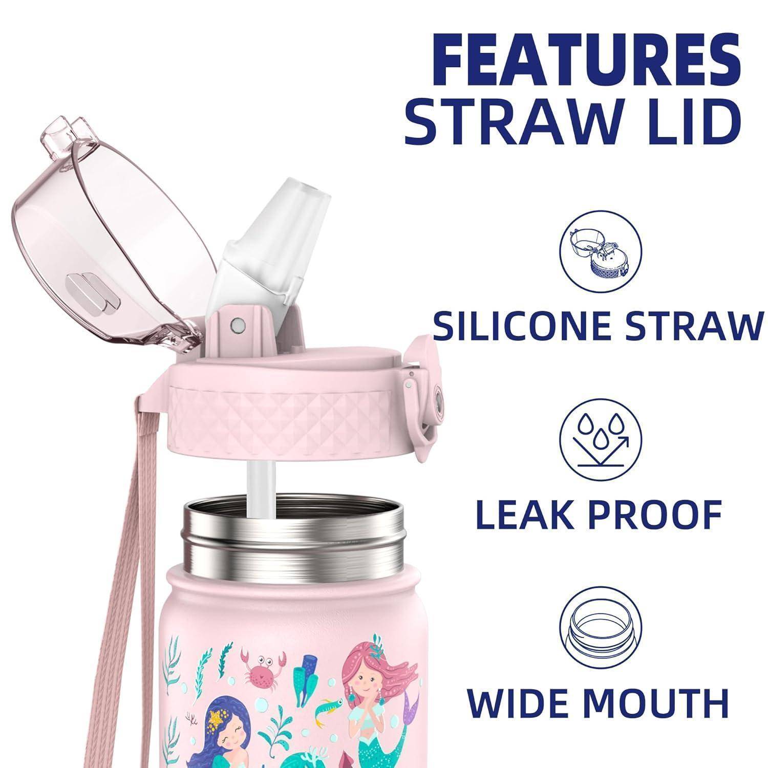 Die 'Merkmale' umfassen einen Strohdeckel, einen Silikonstrohhalm, ein auslaufsicheres Design und eine breite Öffnung. Die Flasche ist mit Illustrationen von Elfen und Blumen verziert.