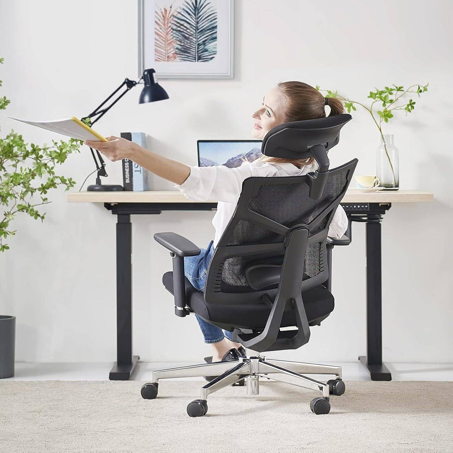 Ergonomischer Bürostuhl mit Adaptiver Rückenlehne 4D Armlehnen Schwarz