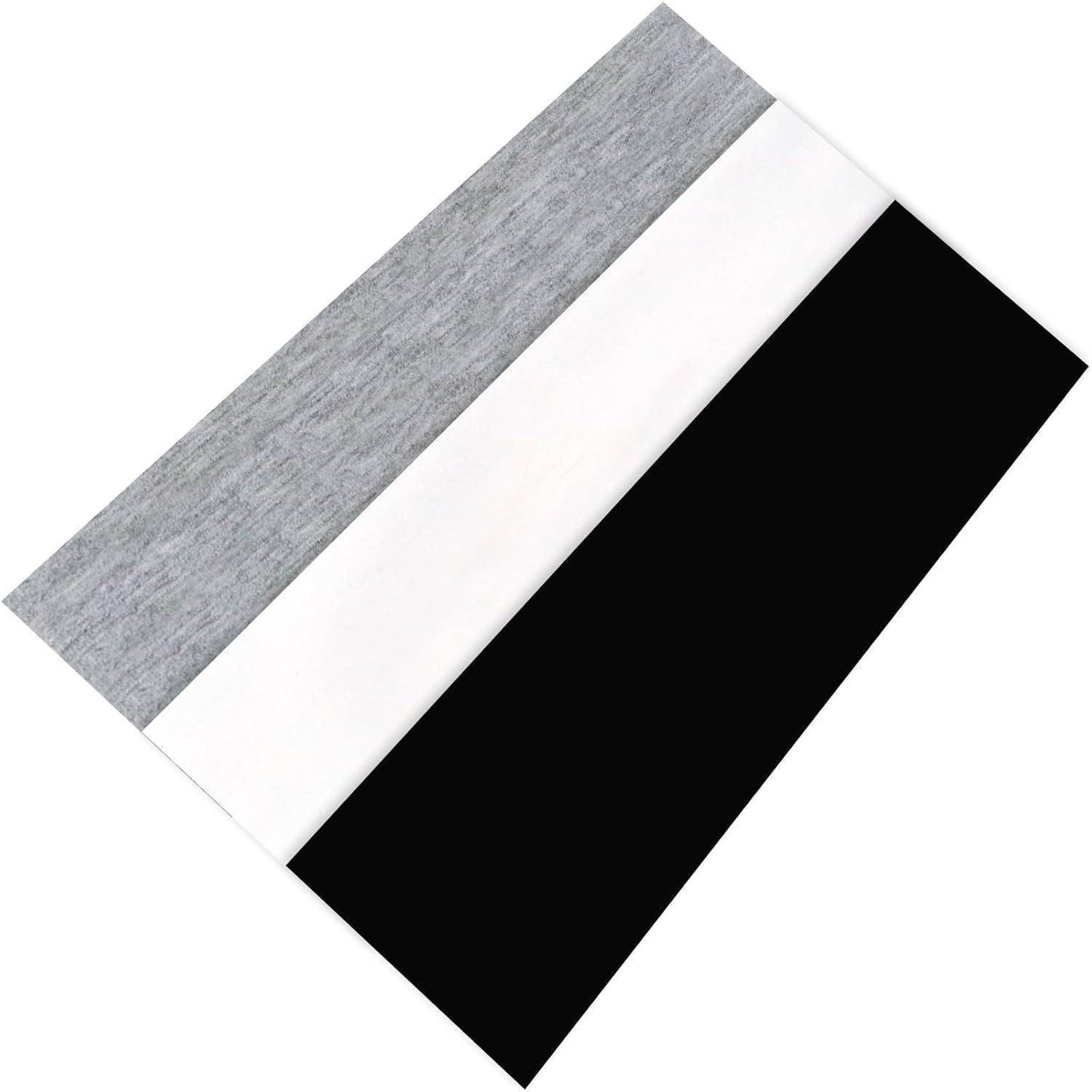 Schwarze, weiße und graue rechteckige Streifen, diagonal parallel angeordnet.