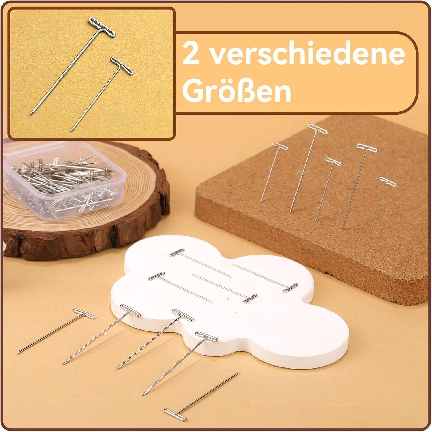 Verschiedene T-förmige Stifte in zwei Größen auf Schaumstoffplatten, mit dem Text '2 verschiedene Größen