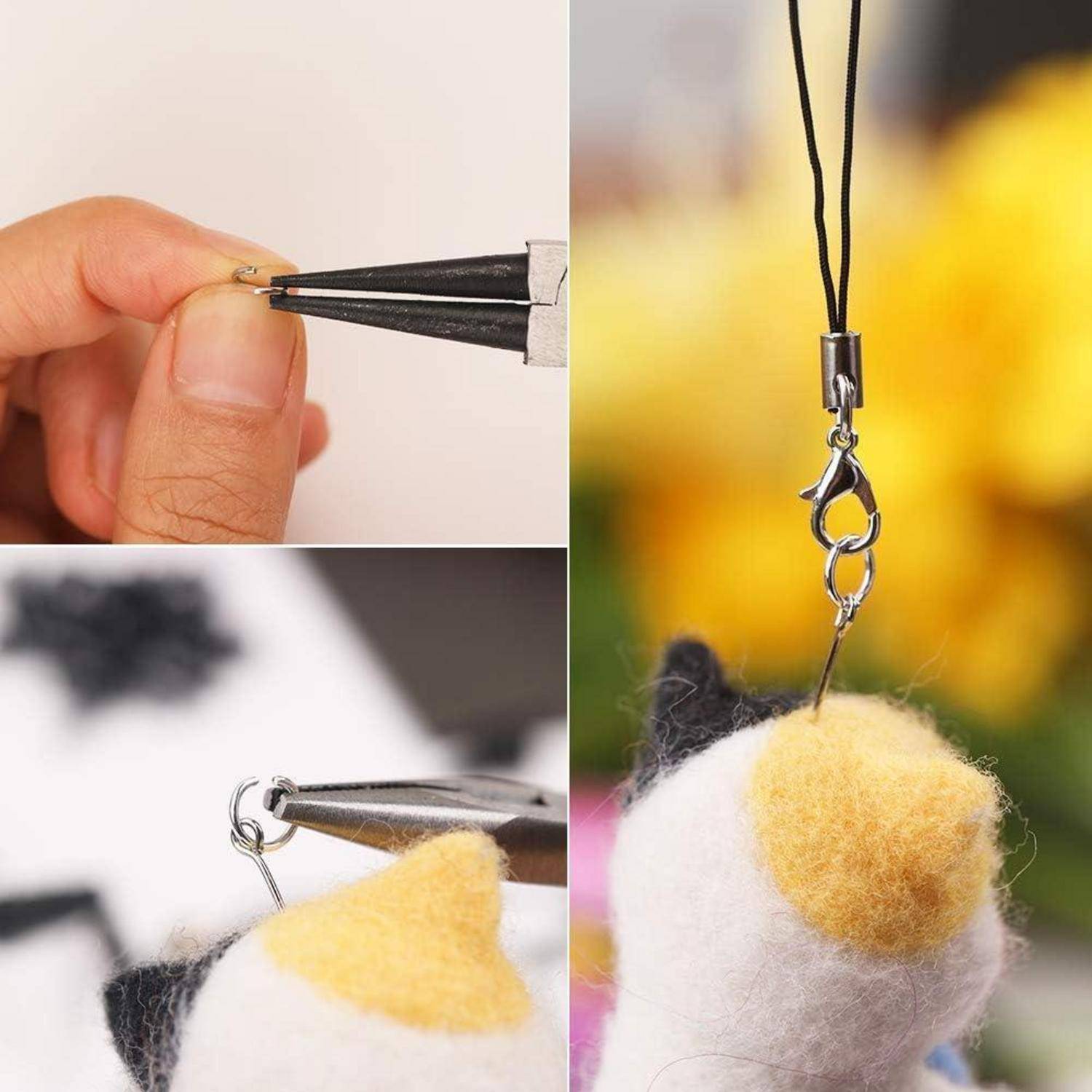 Eine Nahaufnahme einer Person, die eine kleine Klemme mit einer Zange an einem Wollfilz-Katzen-Schlüsselanhänger befestigt und dabei den Herstellungsprozess für handgefertigte Schlüsselanhänger zeigt.