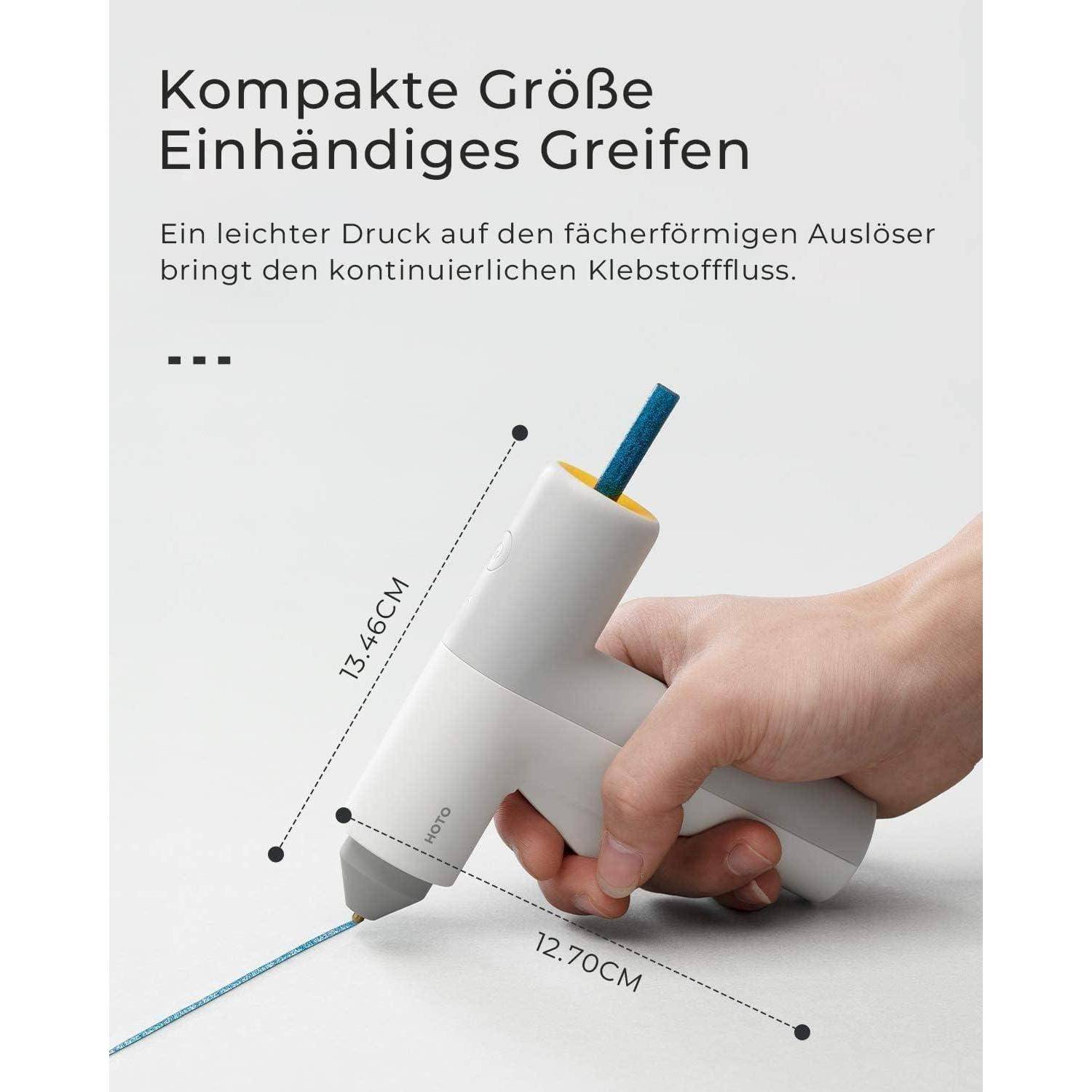 Eine Hand hält eine kompakte Heißklebepistole und zeigt folgende Abmessungen: 13,46 cm Höhe, 12,70 cm Breite. Der Text erklärt den einfachen Druckauslöser für einen kontinuierlichen Klebstofffluss.