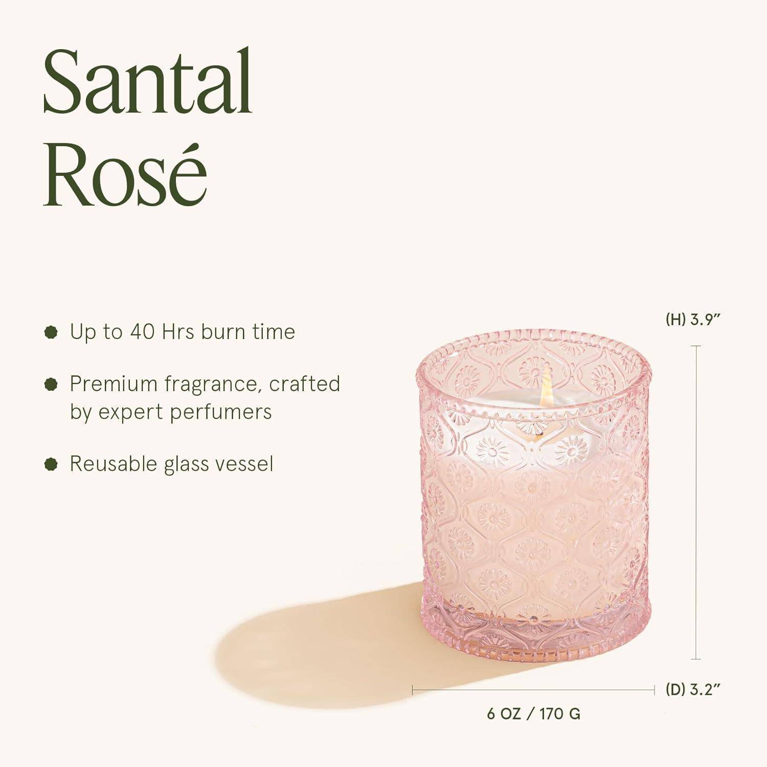 Santal Rosé' Kerze mit einem rosa, strukturierten Glasdesign. Text hebt 40-stündige Brenndauer, Premium-Duft und wiederverwendbares Glas hervor.