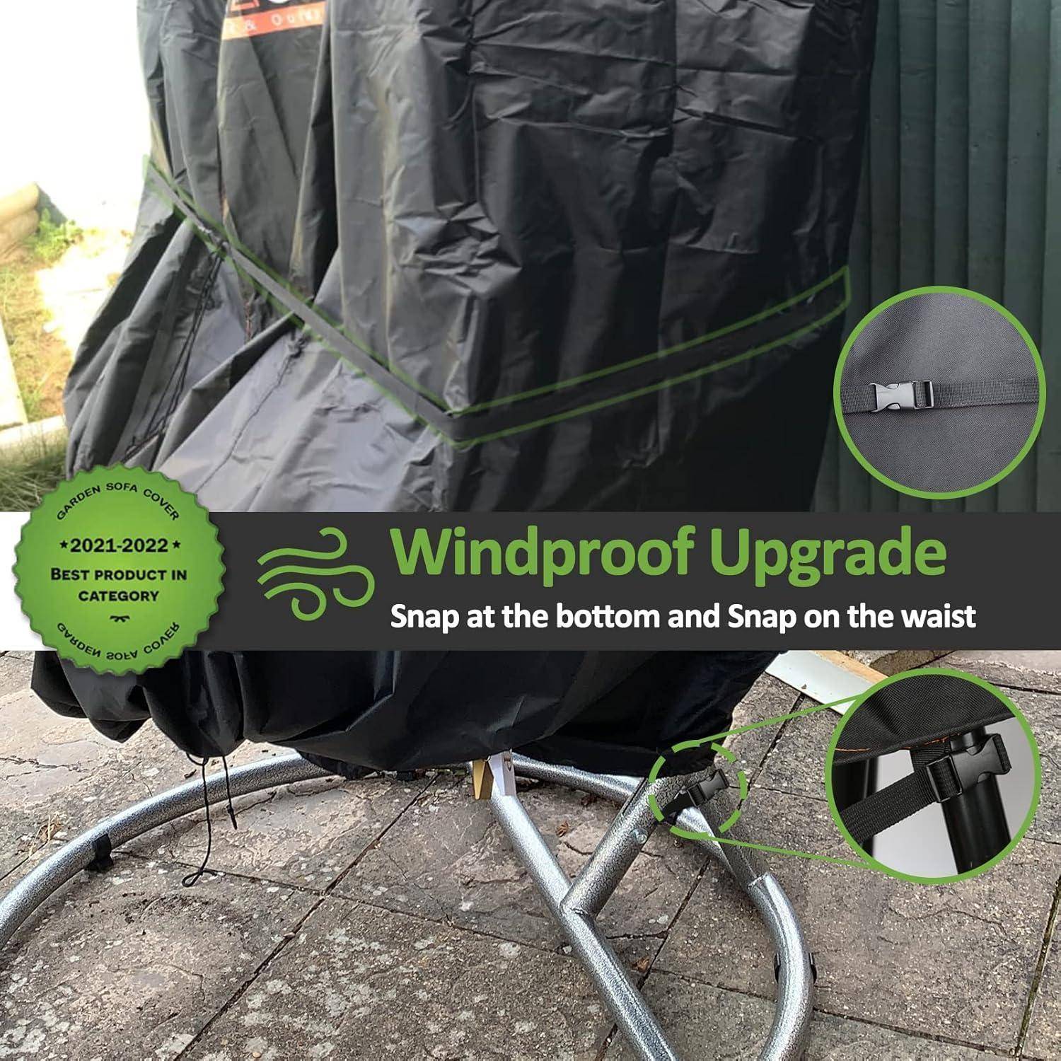 Outdoor-Stuhl, der von einer schwarzen, windundurchlässigen Abdeckung bedeckt ist. Der Text hebt die Punkte 