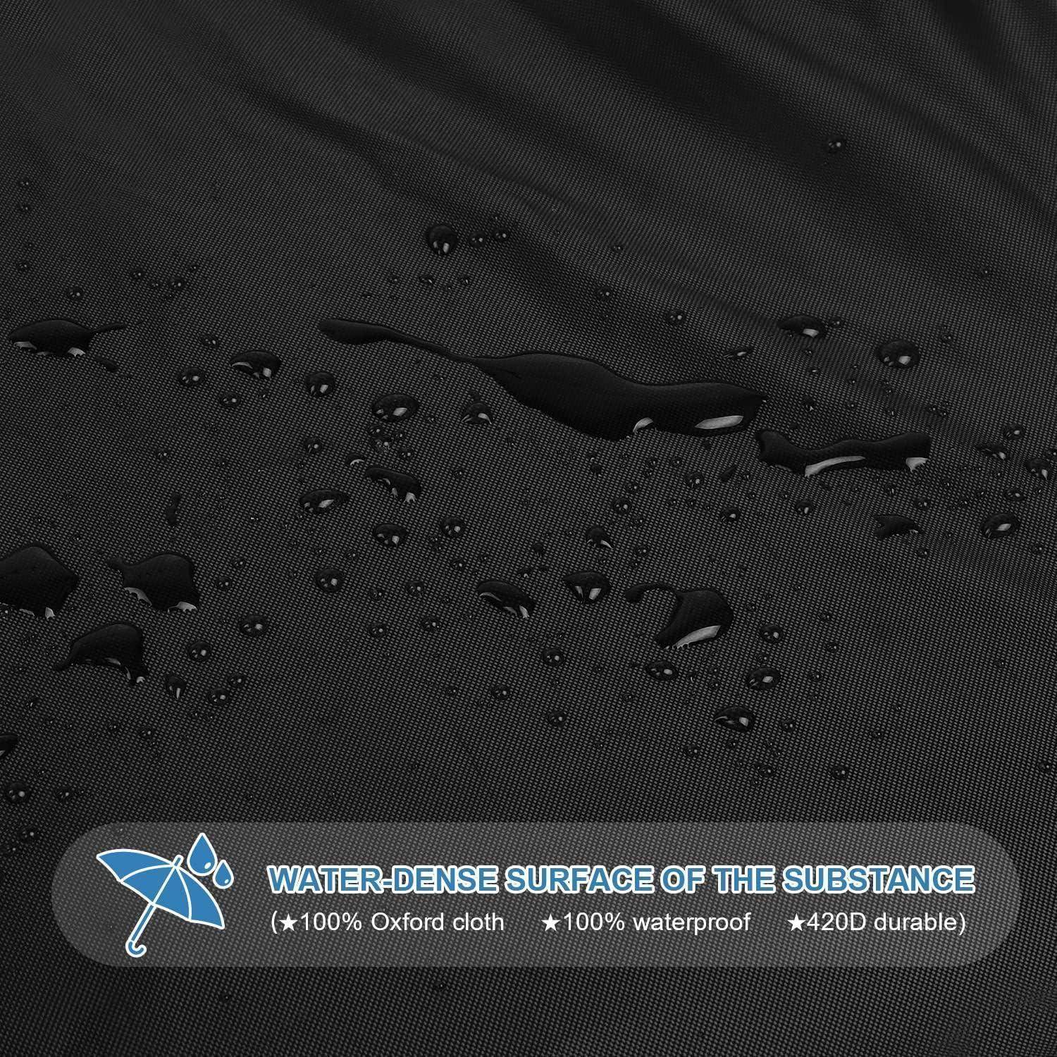 Schwarzer Stoff mit Wassertropfen demonstriert seine wasserabweisende Eigenschaft; gekennzeichnet als '100% Oxford-Stoff, 100% wasserdicht, 420D strapazierfähig.
