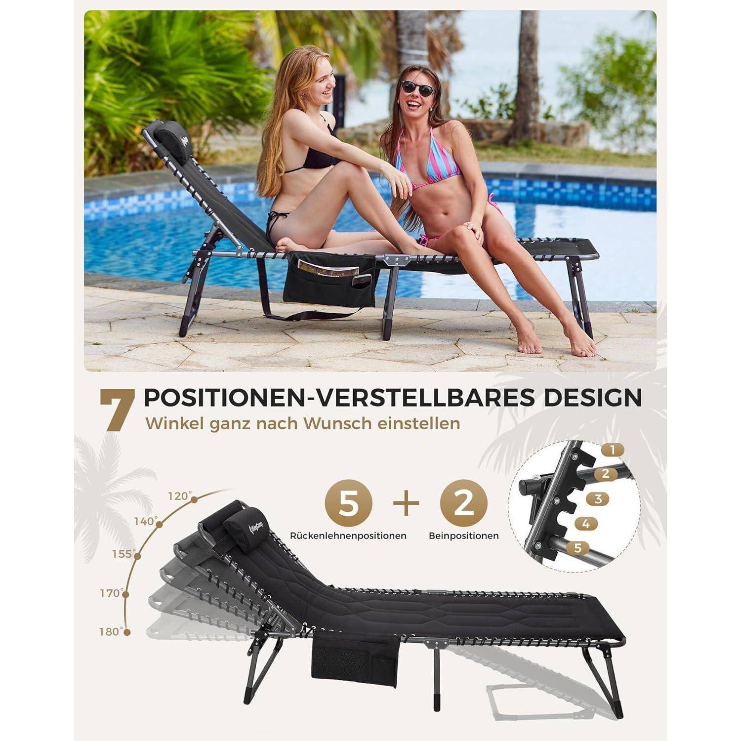 Zwei Frauen in Badeanzügen entspannen auf verstellbaren Sonnenliegen am Pool. Der Text hebt das 