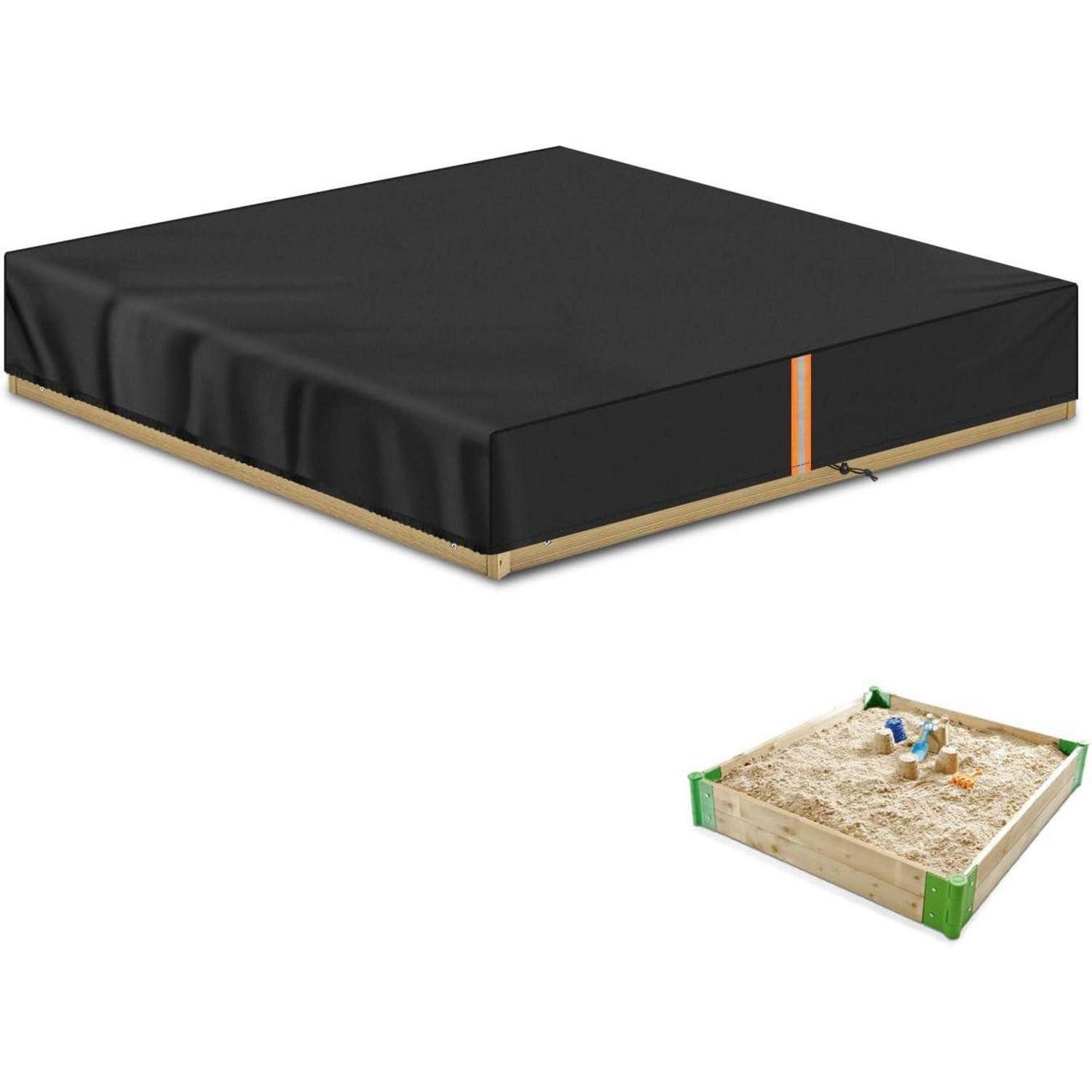 Ein quadratisches Sandspielzeug mit einem Holzrahmen ist mit einem schwarzen Stoff überzogen. Ein kleineres Bild zeigt den Sandkasten gefüllt mit Sand und kleinen Spielzeugen.