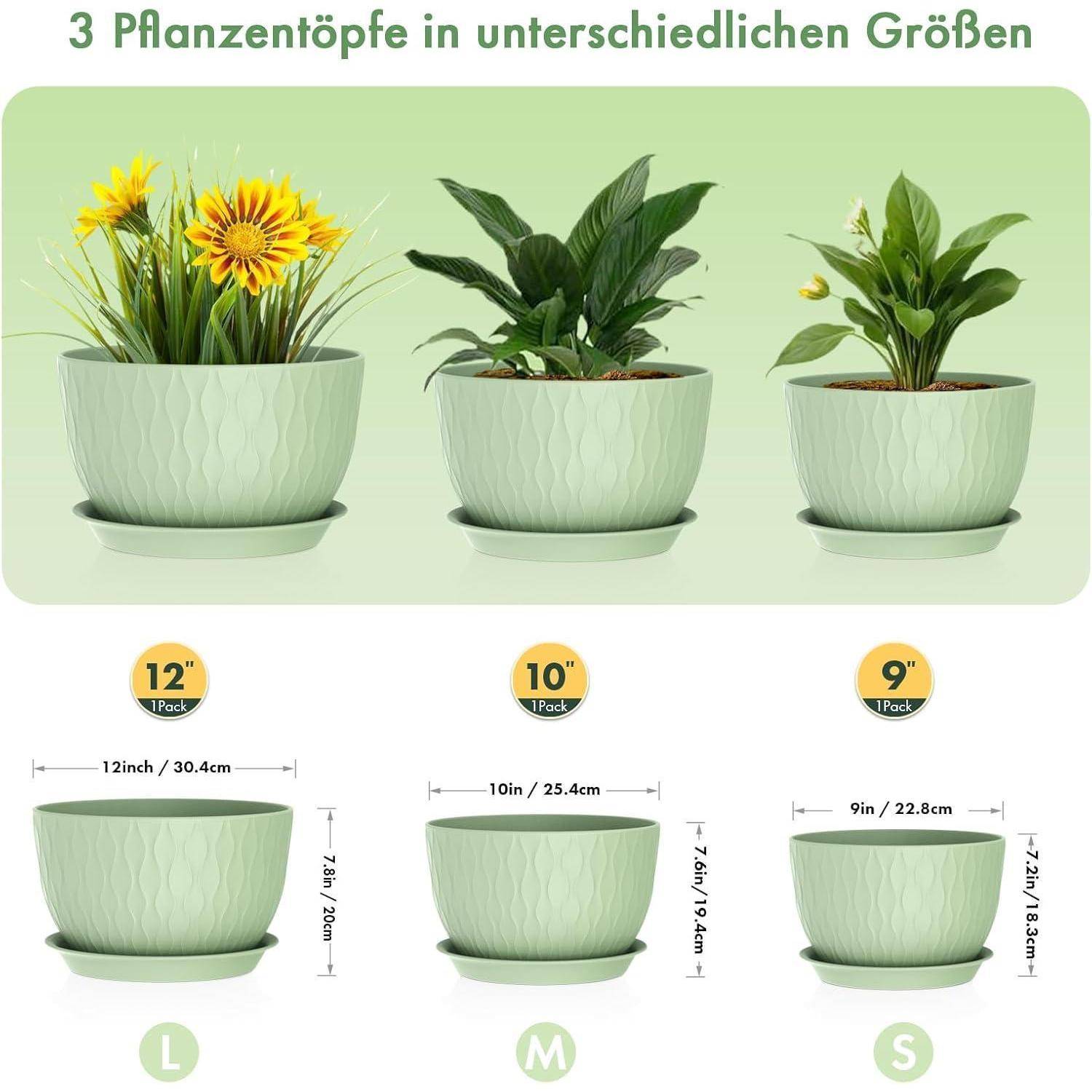 Drei Pflanzentöpfe mit Pflanzen werden in unterschiedlichen Größen gezeigt: ein 12-Zoll-Topf mit Sonnenblumen, ein 10-Zoll-Topf mit üppigem Laub und ein 9-Zoll-Topf mit einer Knospe.