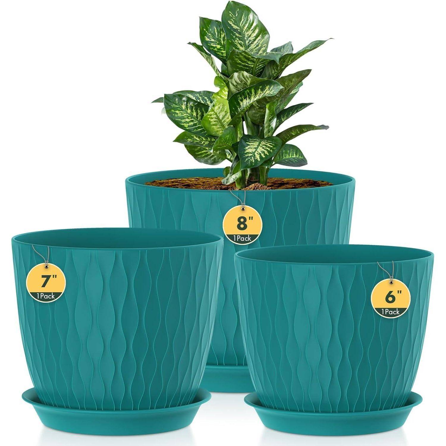 Drei grüne Töpfe, beschriftet mit '7