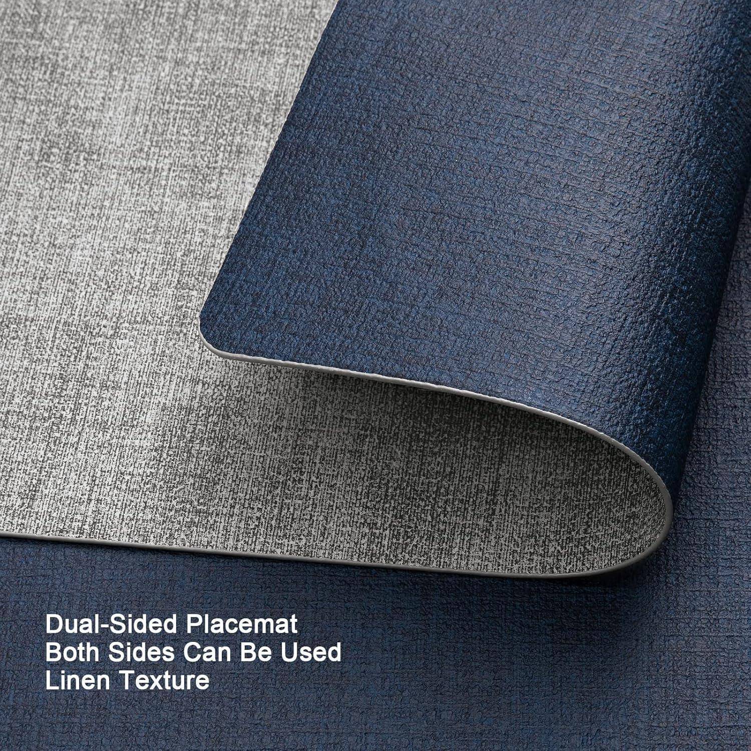 Ein beidseitiges Tischset mit blauer und grauer Leinentextur wird gezeigt. Der Text lautet: 