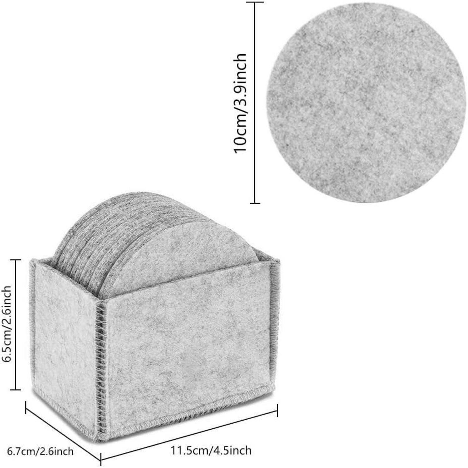 Runde graue Untersetzer, 10 cm im Durchmesser, in einem passenden Filzhalter aufbewahrt. Abmessungen des Halters: 6,5 cm hoch, 11,5 cm breit, 6,7 cm tief.