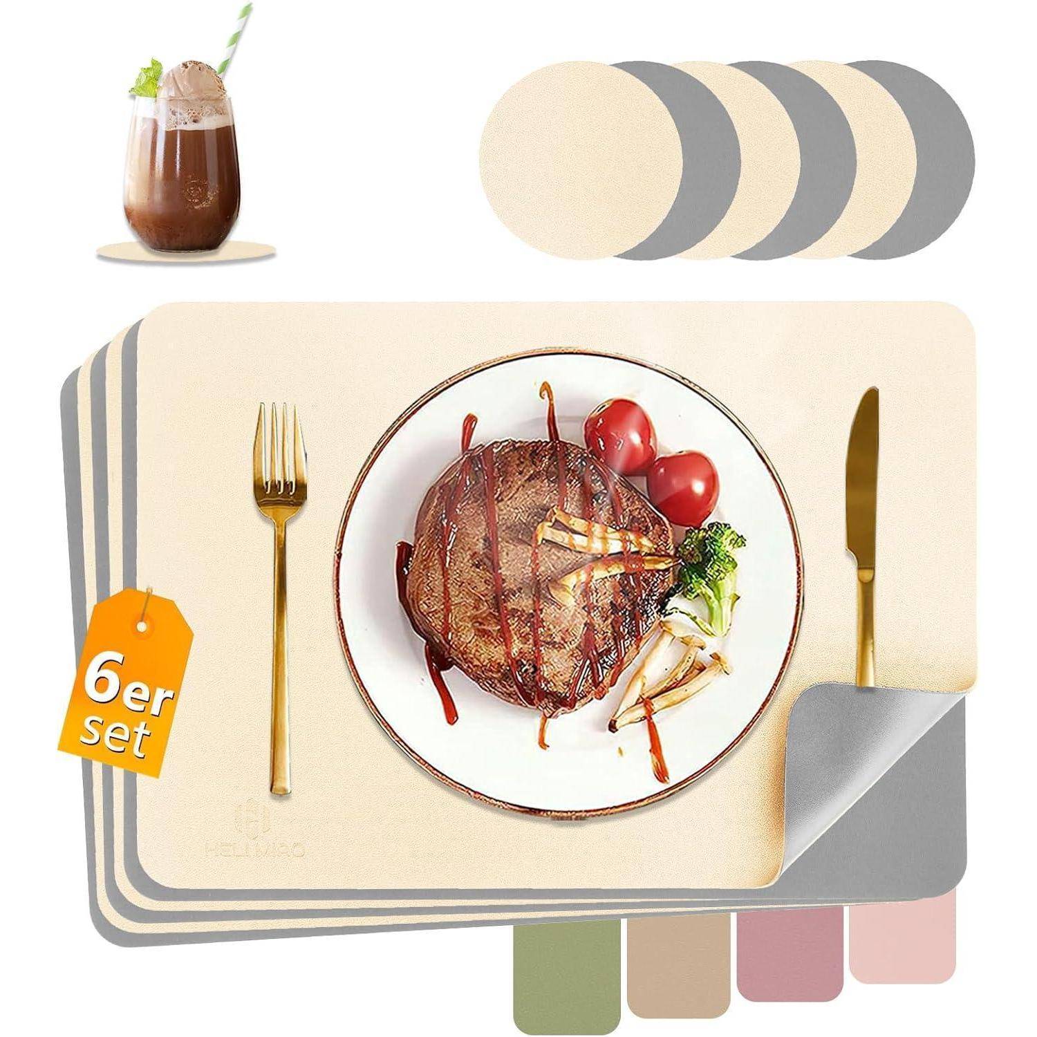 Ein Teller mit Steak, Tomaten und Brokkoli auf einem beigen Platzdeckchen. Eine goldene Gabel und ein goldenes Messer liegen daneben. Ein Set aus sechs Platzdeckchen wird präsentiert.