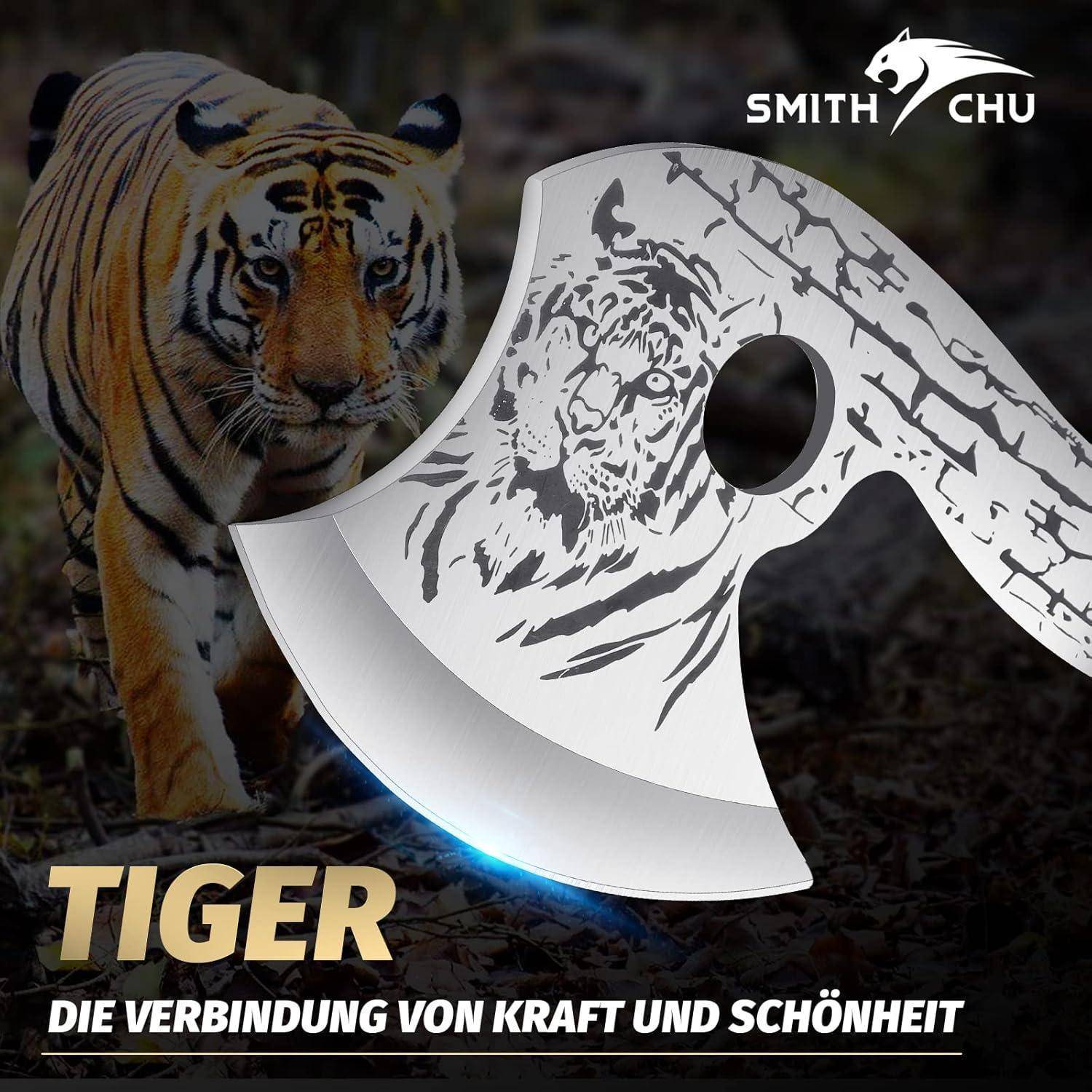Ein Tiger, teilweise verdeckt von einer Axt mit einem Tigerdesign. Text lautet: 'Tiger: die Verbindung von Kraft und Schönheit.' Markenname 'Smith Chu.