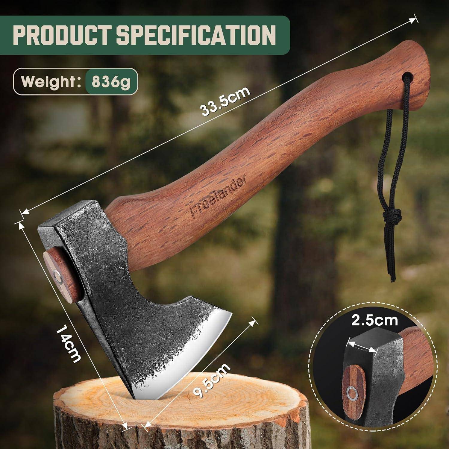 Bild einer Axt mit Holzgriff, die 33,5 cm misst, mit einer Klinge von 9,5 cm. Sie wiegt 836 g und ist mit 'Produktspezifikation' betitelt.