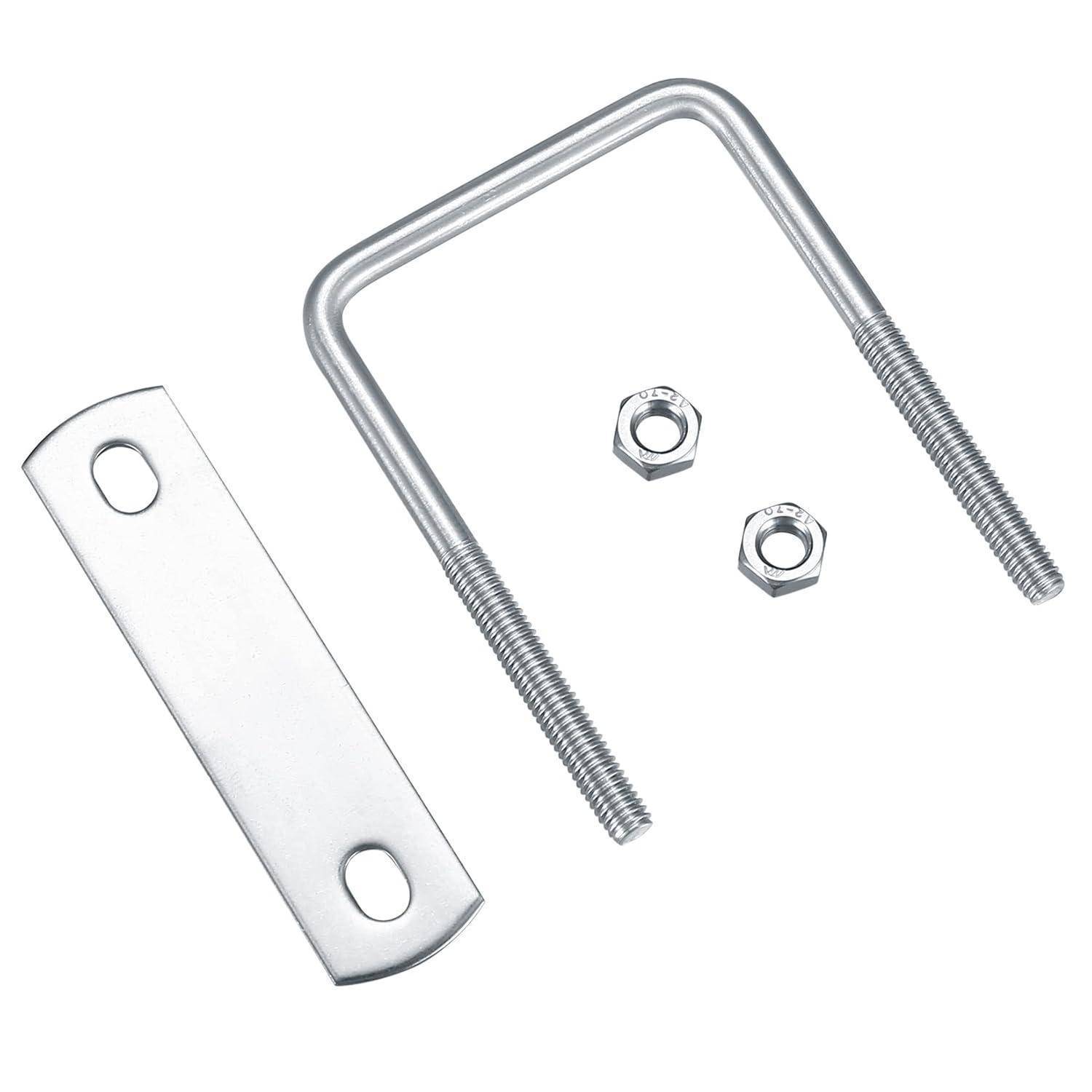 Eine U-Schraube mit zwei Sechskantmuttern und einem Metallhalter, verwendet zum Befestigen von Rohren oder Stangen an einer Oberfläche.