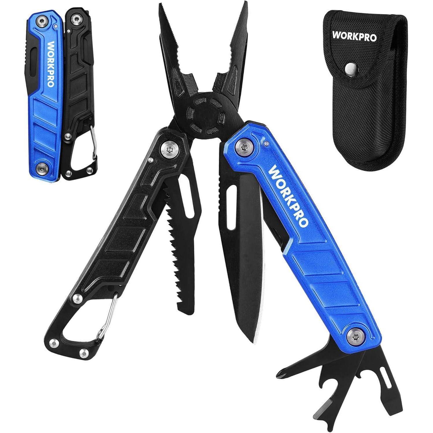Ein Multitool mit blauen Griffen enthält Zangen, eine Sägeblatt, ein Messer und einen Flaschenöffner. Eine schwarze Scheide ist daneben zu sehen.