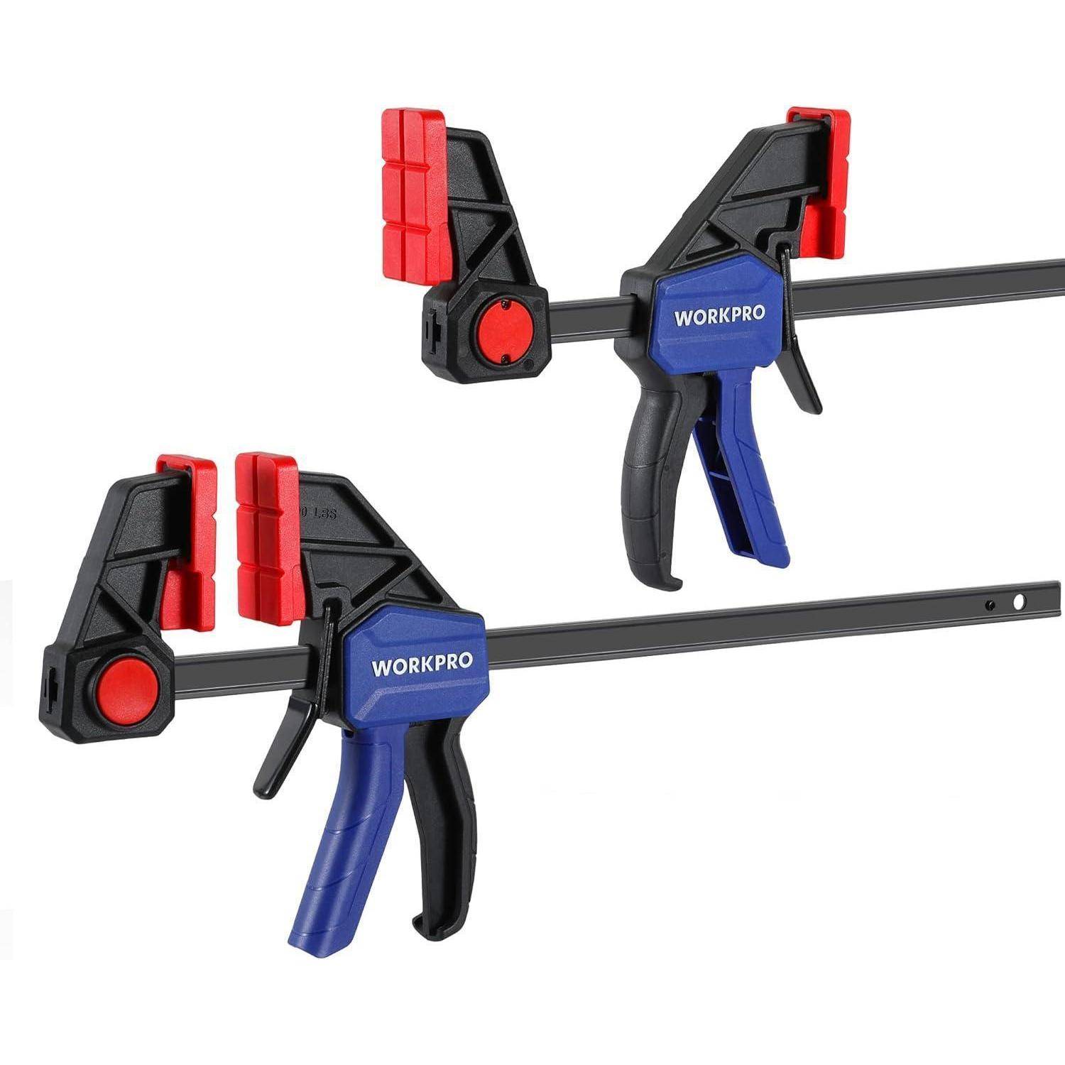 Zwei Schraubzwingen in Blau und Schwarz mit der Markenbezeichnung 'WORKPRO', ausgestattet mit roten Backenauflagen und ergonomischen Griffen, werden vor einem weißen Hintergrund präsentiert.