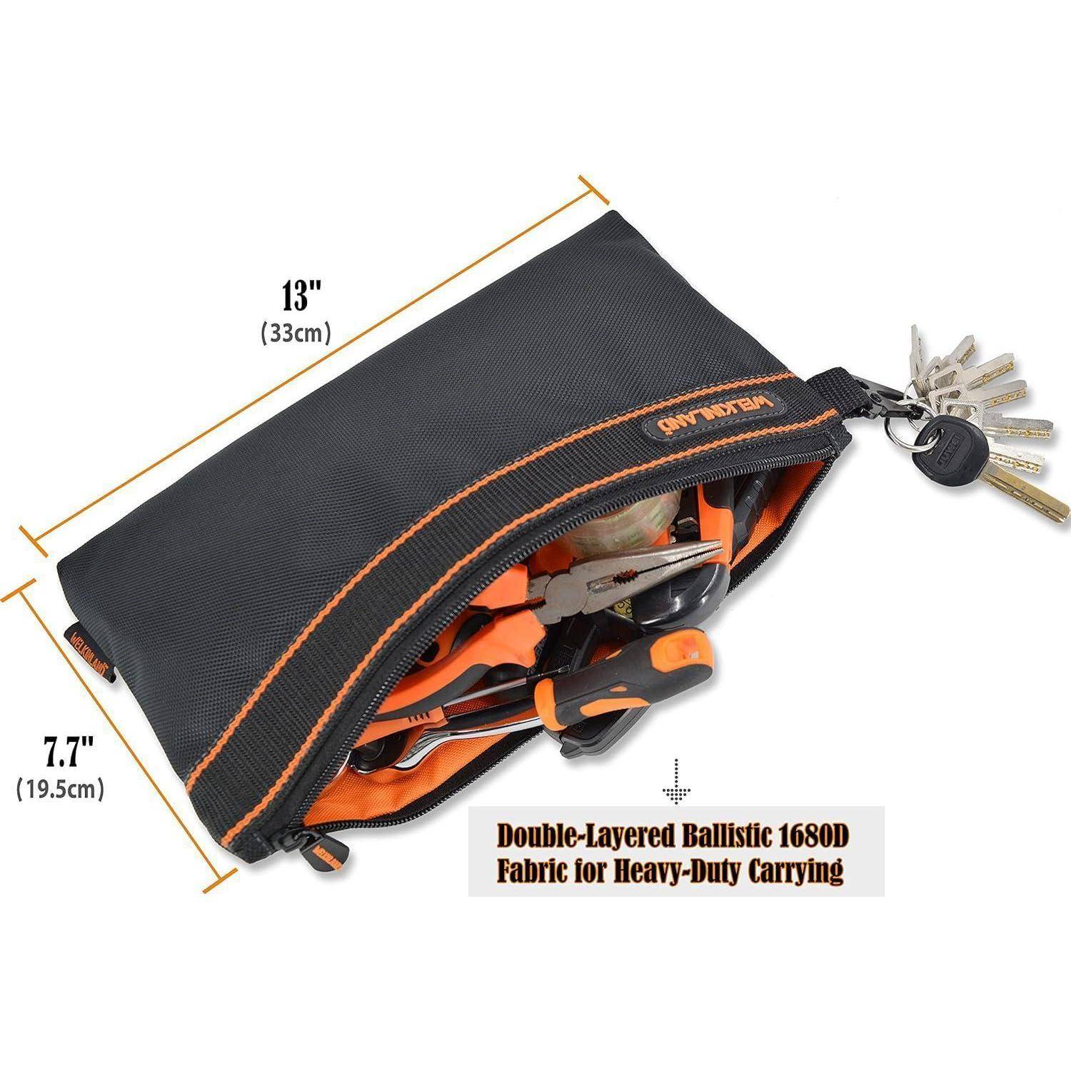 Eine schwarze Werkzeugtasche, gekennzeichnet mit '13