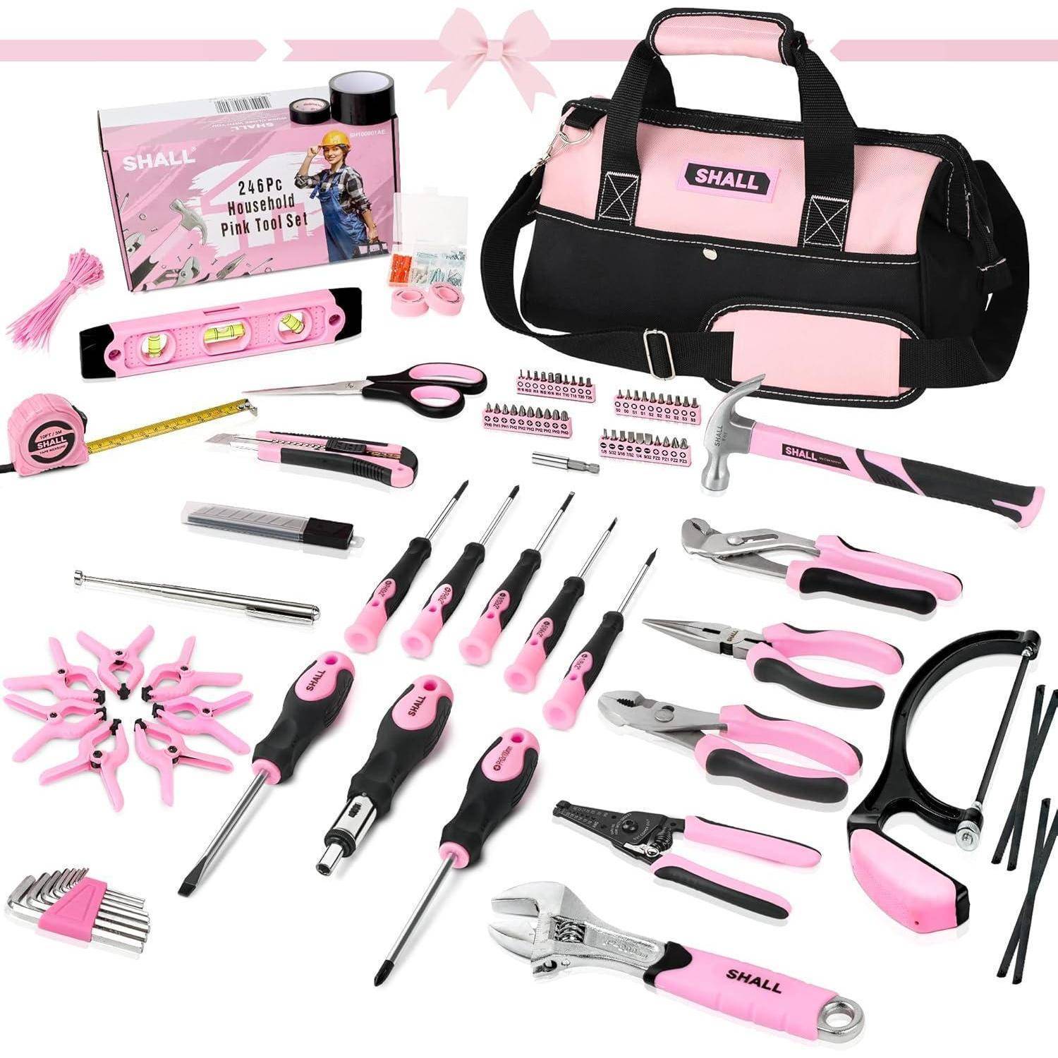 Ein rosa-schwarzes 246-teiliges Haushalts-Werkzeugset mit verschiedenen Werkzeugen wie einem Hammer, Schraubenziehern, Schraubenschlüssel, Maßband und Universalmesser.