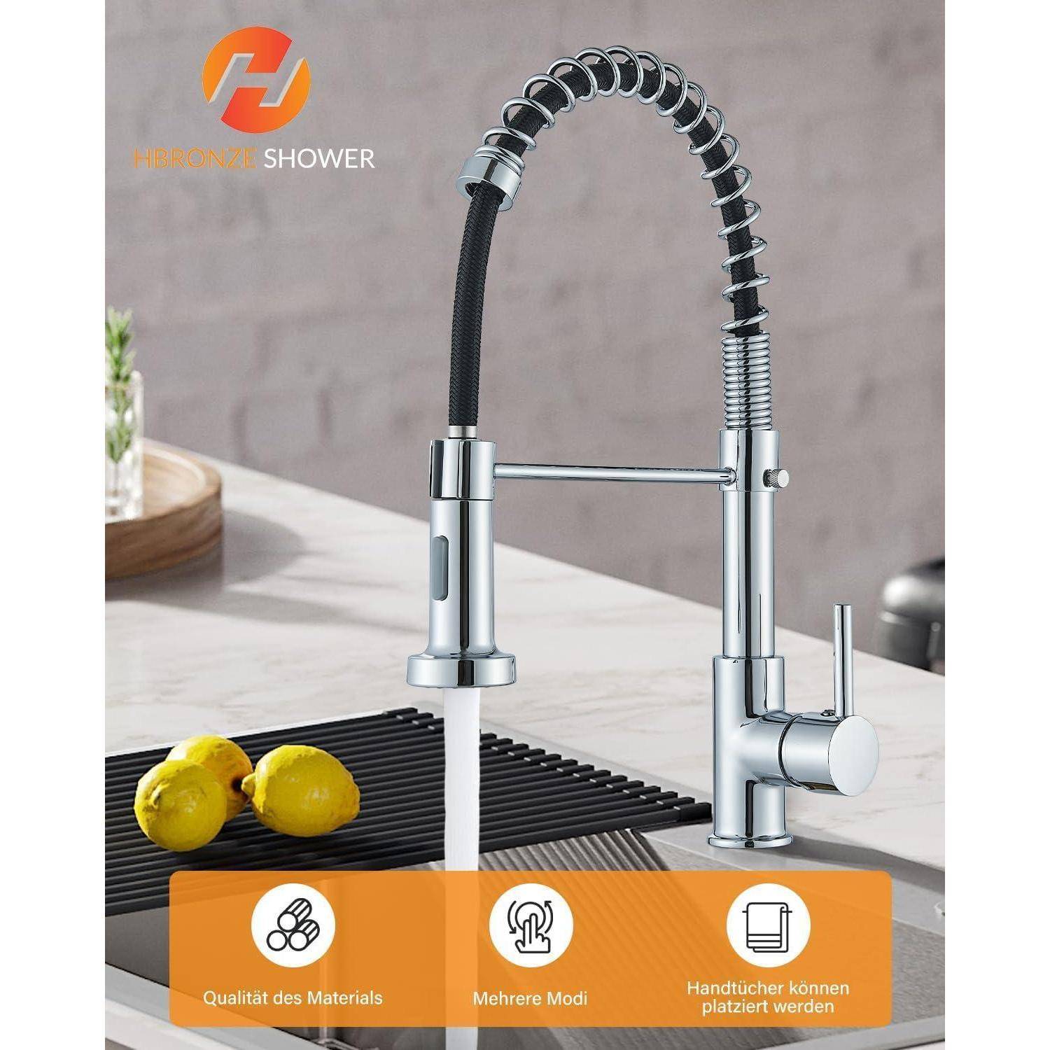 Ein moderner Wasserhahn mit flexiblem Federhals ist zu sehen, der Wasser abgibt. Zwei Zitronen befinden sich auf einem Rack. Drei Icons darunter zeigen 'Qualität des Materials', 'Mehrere Modi' und 'Handtücher können platziert werden'.