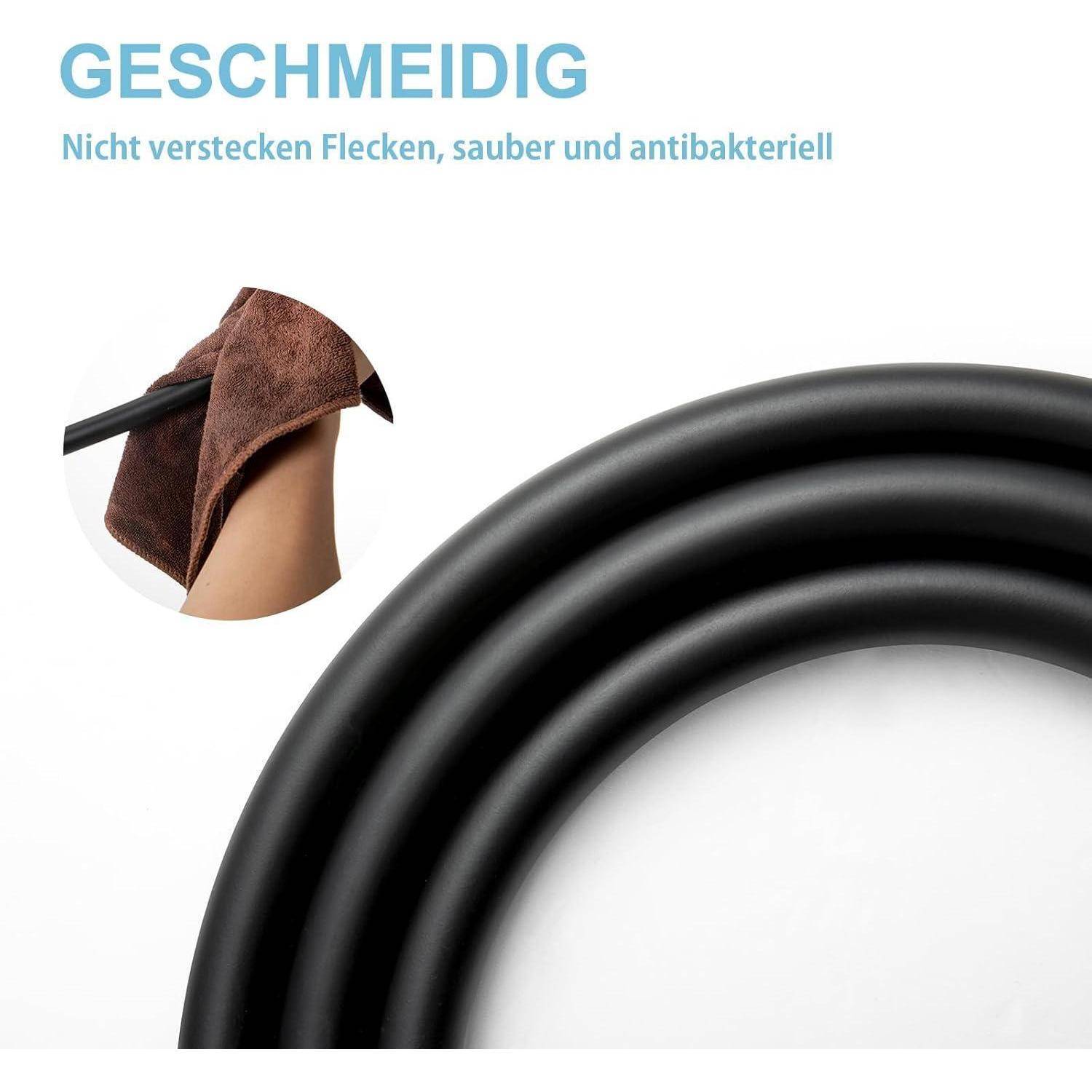Geschmeidig. Verdeckt keine Flecken, sauber und antibakteriell.' Das Bild zeigt ein Handtuch, das einen schwarzen Gummischlauch reinigt.