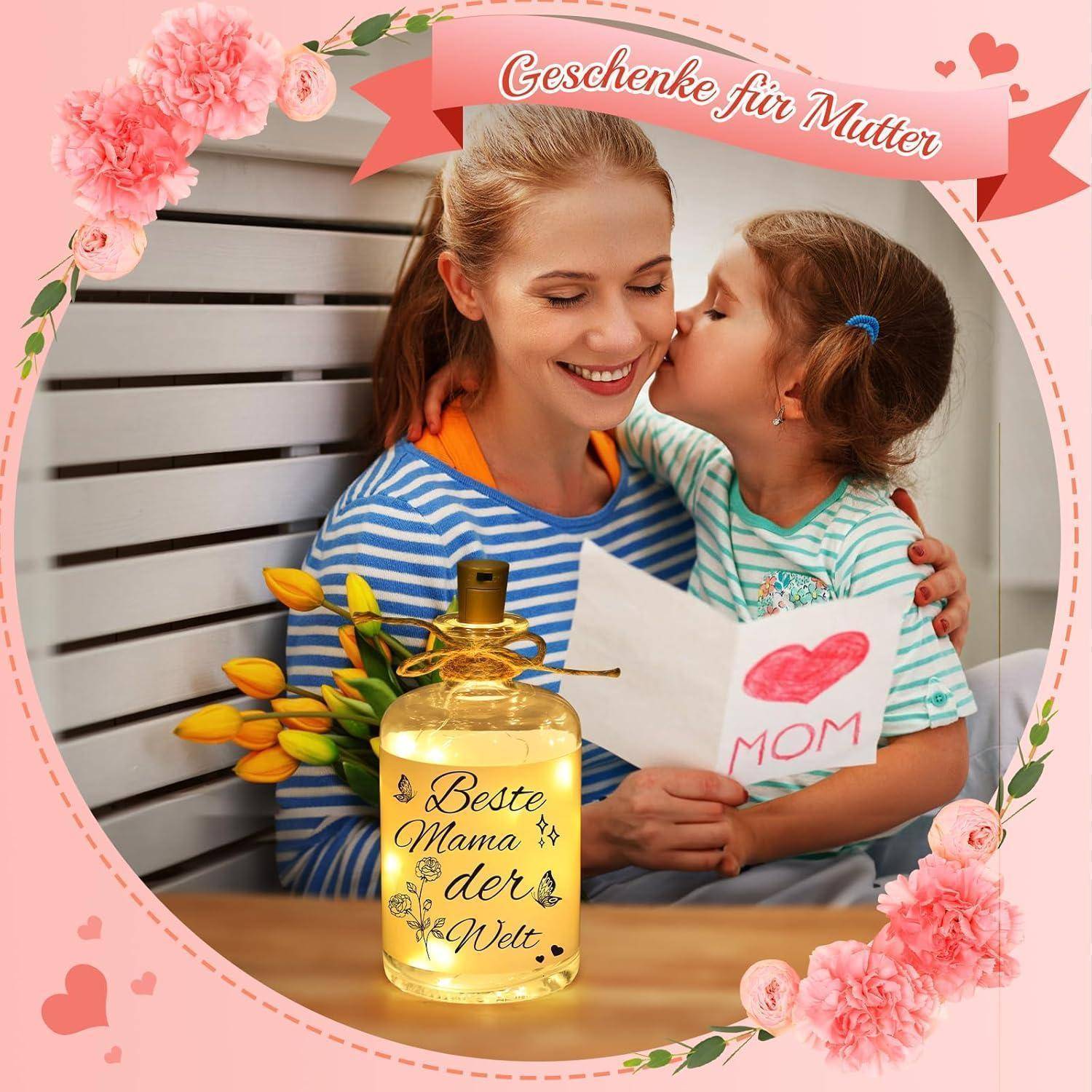Ein Kind küsst eine lächelnde Frau, die eine Flasche mit der Aufschrift 