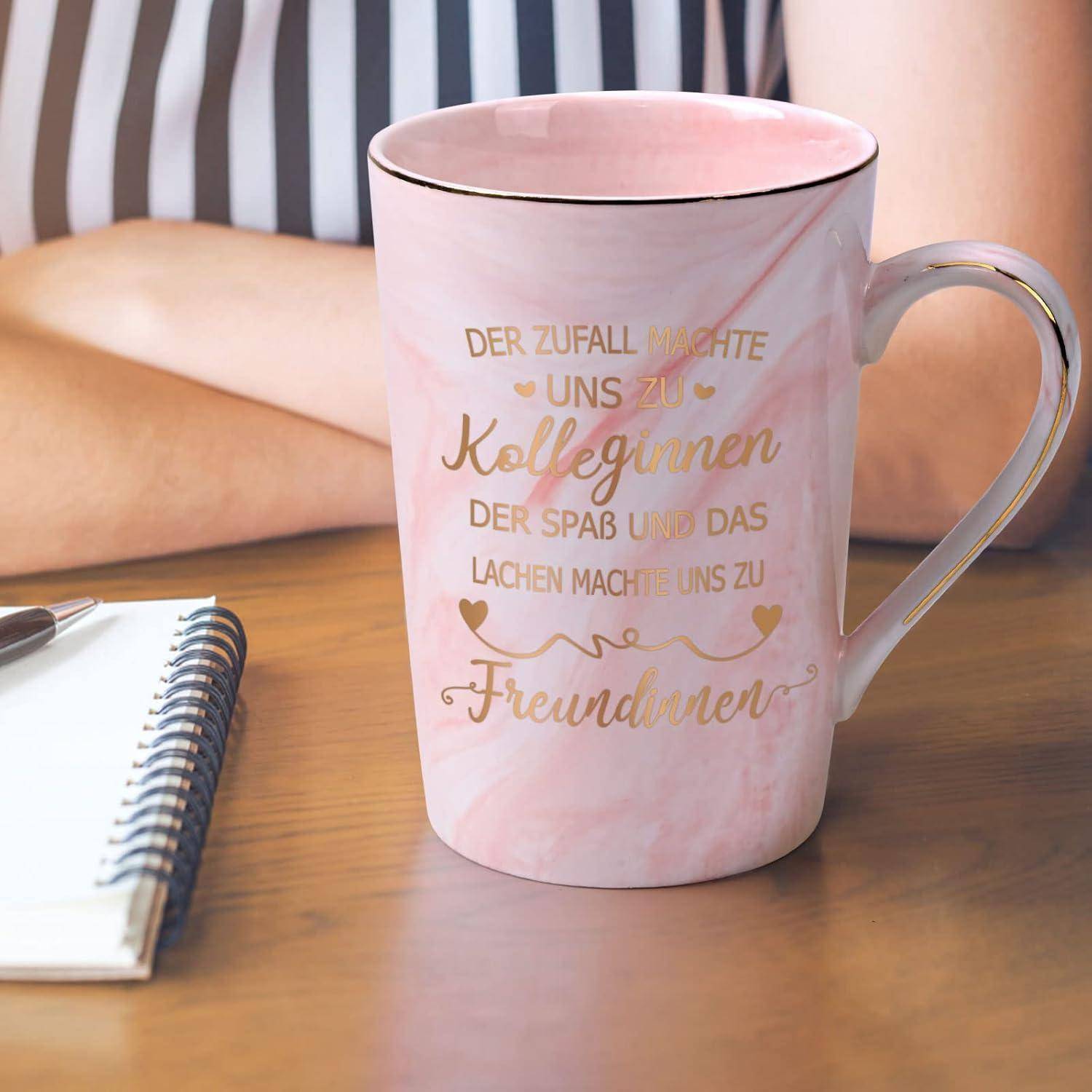 Tasse Abschiedsgeschenk Kollegin Personalisiert 400ML Der Zufall-rosa