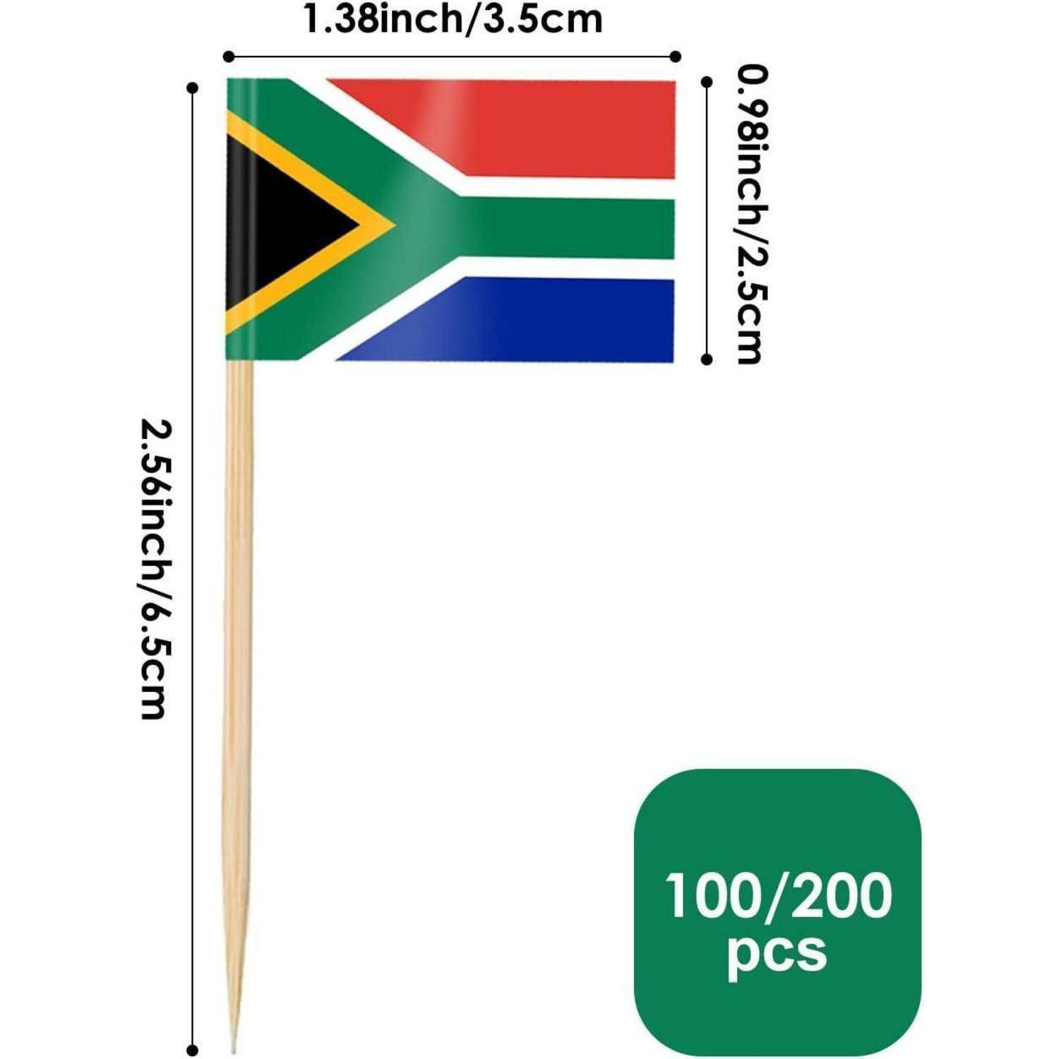 Eine kleine Zahnstocherflagge mit dem Design der südafrikanischen Nationalflagge, mit beschrifteten Abmessungen: 3,5 cm x 2,5 cm, Packung enthält 100 Stück.