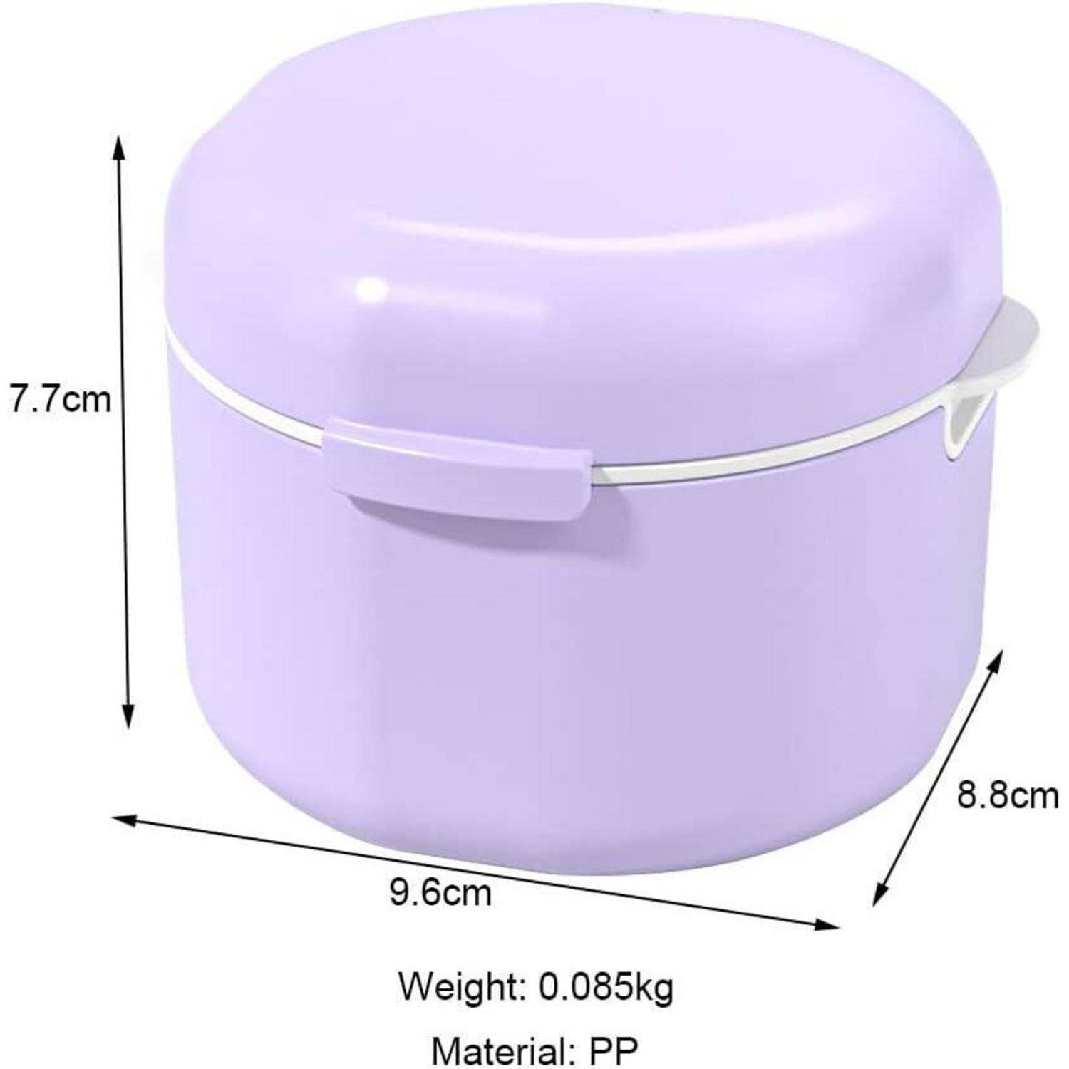Ein lila, rundes Behältnis mit den Abmessungen: Höhe 7,7 cm, Durchmesser 9,6 cm, Tiefe 8,8 cm. Gewicht: 0,085 kg, Material: PP-Kunststoff.