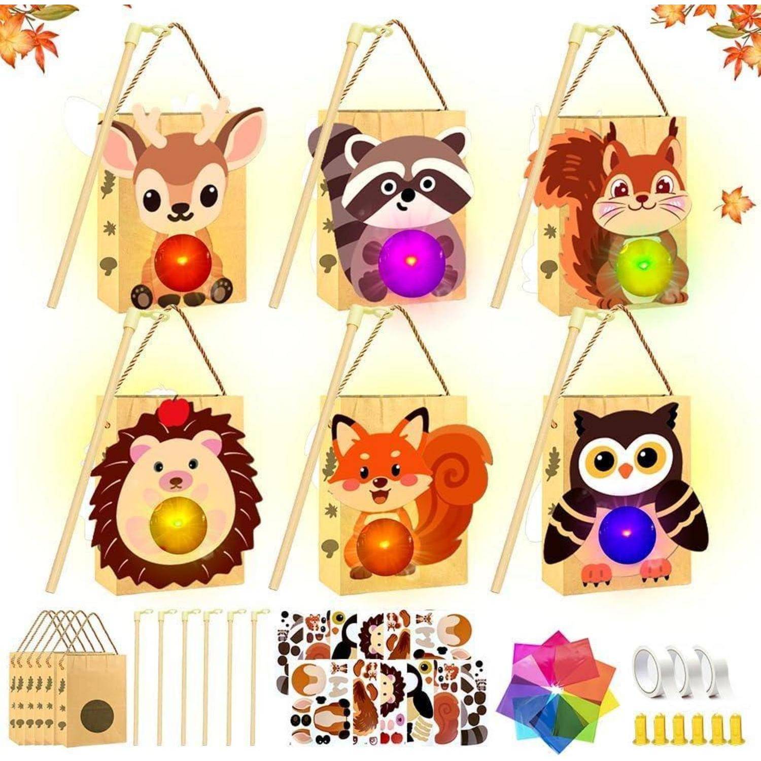 Ein Set aus sechs tierisch gestalteten Laternen mit einem Hirsch, Waschbären, Eichhörnchen, Igel, Fuchs und Eule, wobei jede Laterne einen farbenfrohen leuchtenden Mittelpunkt besitzt.