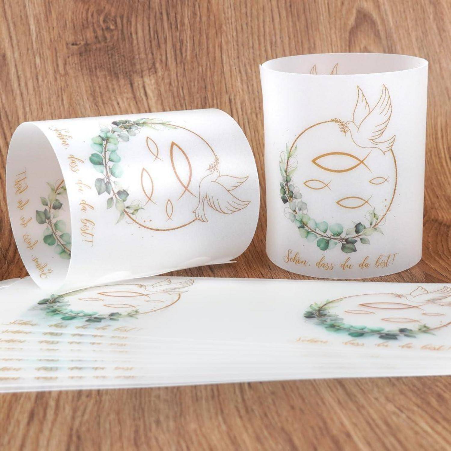Gestapelte transparente zylindrische Blätter zeigen ein Blumendesign mit minimalistischen Gesichtern und dem deutschen Satz 