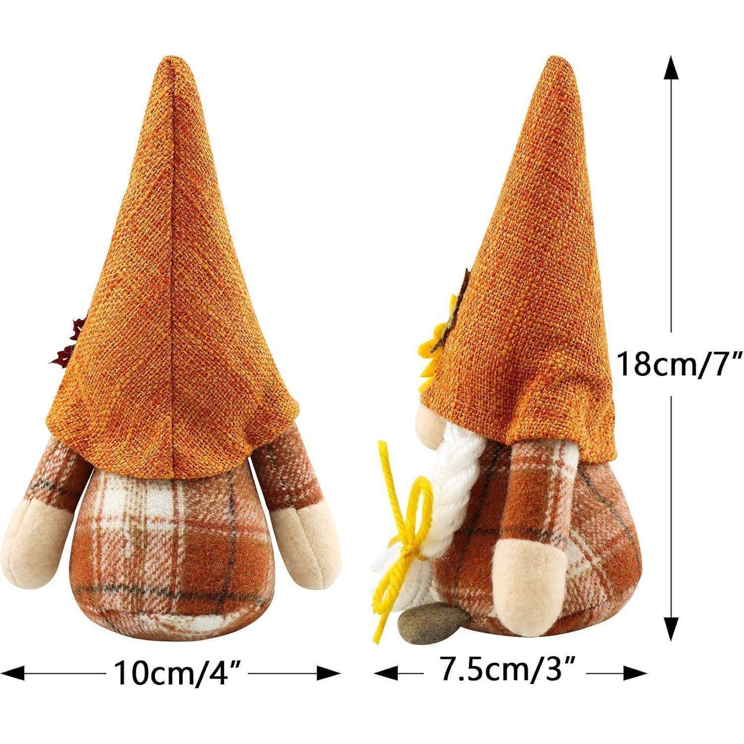 Zwei Gartenzwergfiguren mit orangefarbenen Hüten. Die Maße sind wie folgt angegeben: Ein Zwerg misst 18 cm (7 Zoll) in der Höhe, und die Basen sind 10 cm (4 Zoll) bzw. 7,5 cm (3 Zoll) breit.