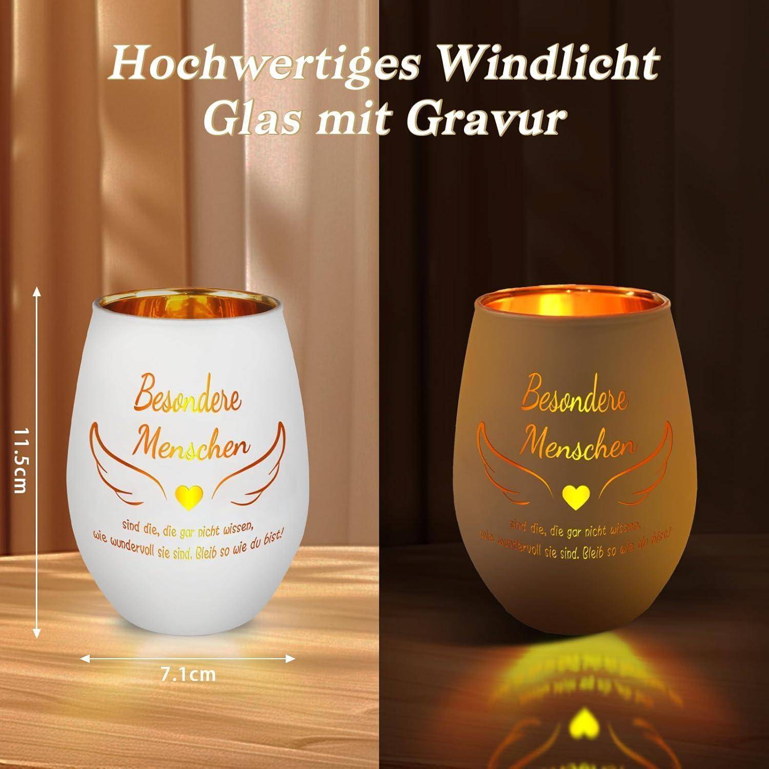 Zwei beleuchtete Kerzenhalter mit deutschem Text 