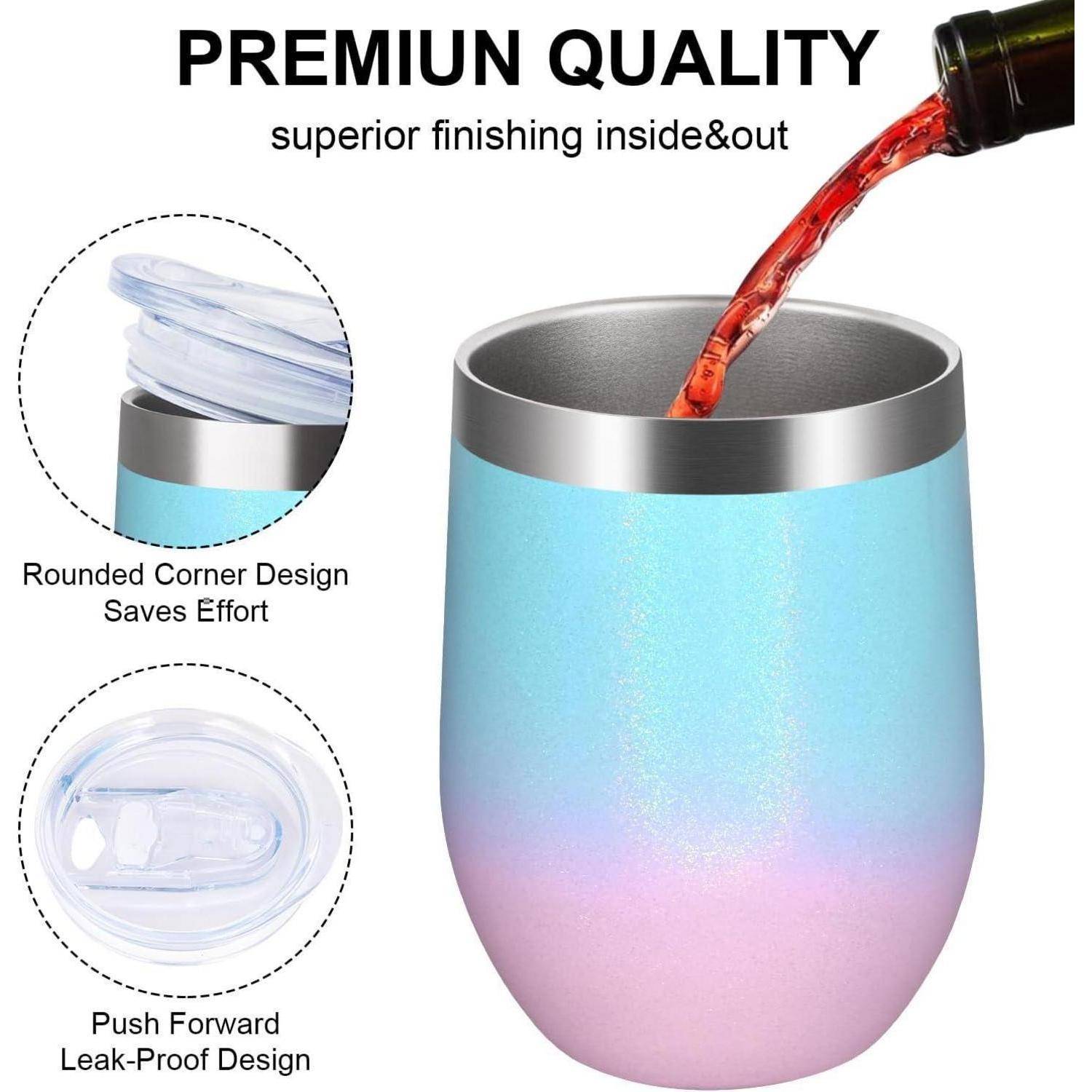 Isolierter Becher mit abgerundeten Ecken, auslaufsicherem Deckel und Verlaufsdesign, der mit roter Flüssigkeit gefüllt wird. Text lautet: „Premium-Qualität