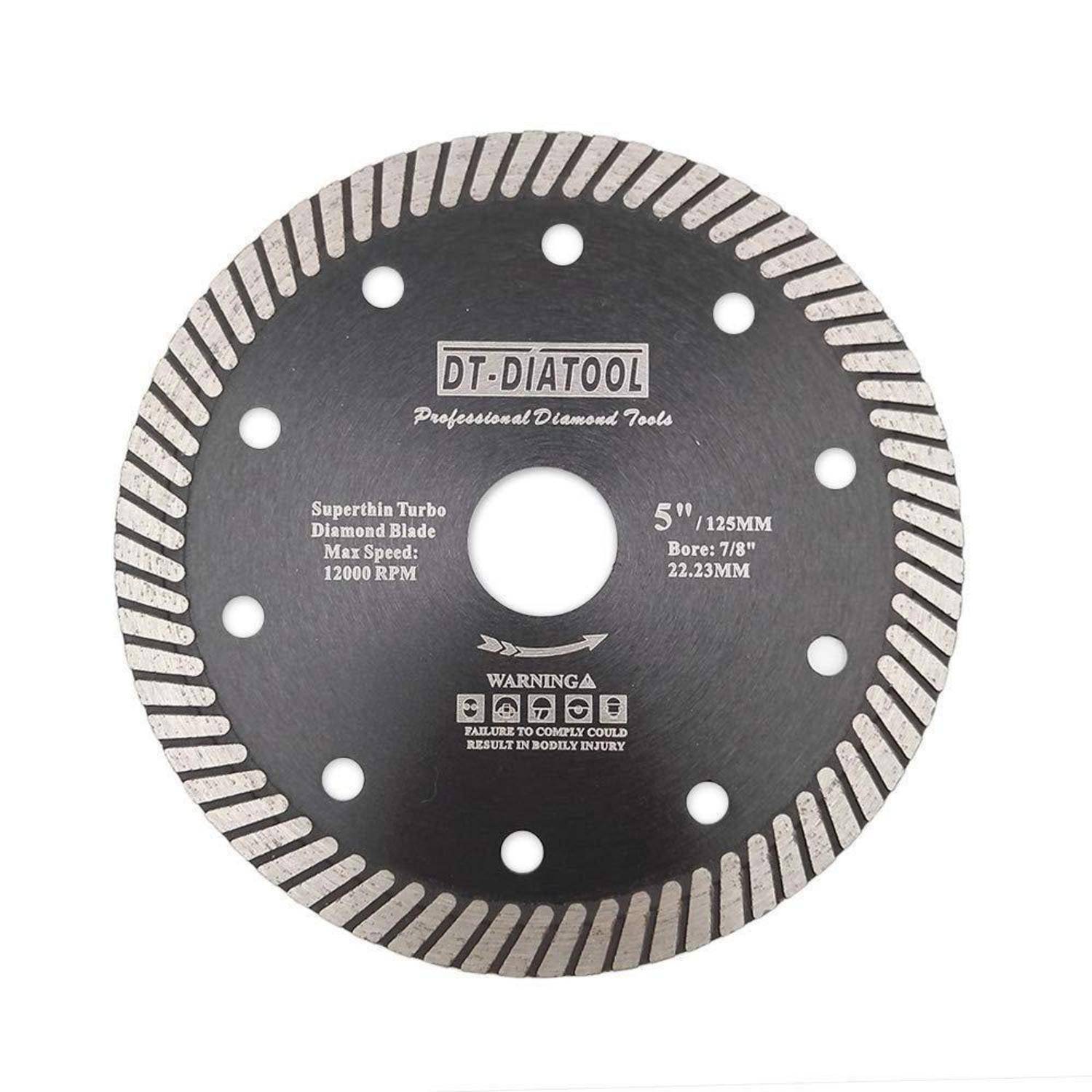 Eine Diamantkreissäge mit Segmentschnitten, beschriftet mit 'DT-DIATOOL, Professional Diamond Tools'. Spezifikationen: 5
