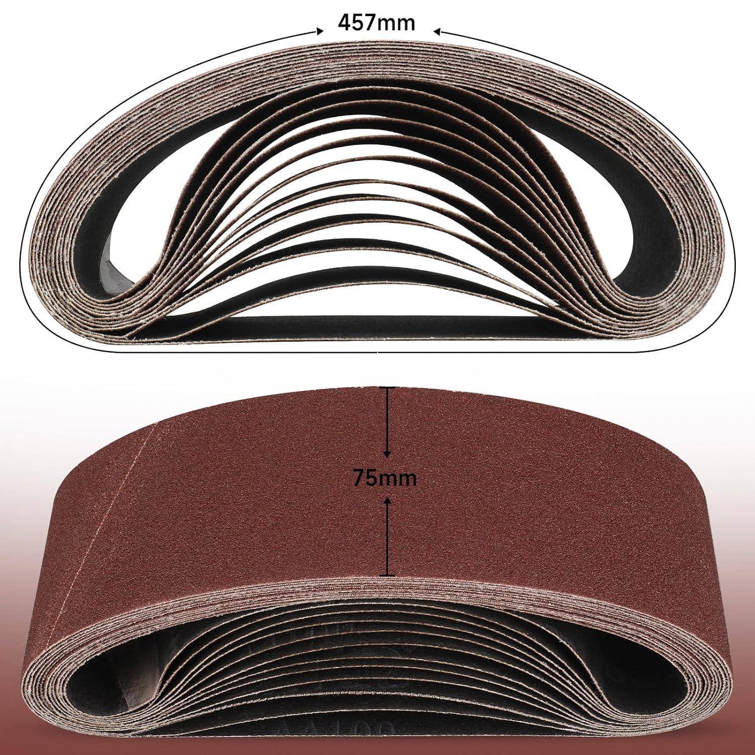 Braune Schleifbänder aus Schmirgel, in einer Größe von 457 mm x 75 mm, in einer geschlauften Anordnung gestapelt.