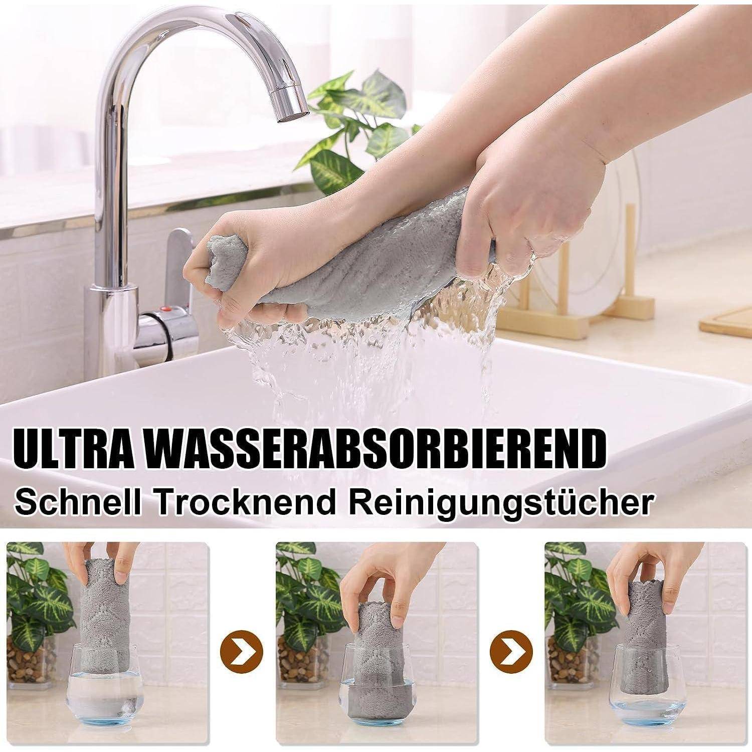 Hände, die einen grauen Reinigungslappen über einem Waschbecken auswringen, mit dem Text 'Ultra Wasserabsorbierend Schnell Trocknend Reinigungstücher' darüber.